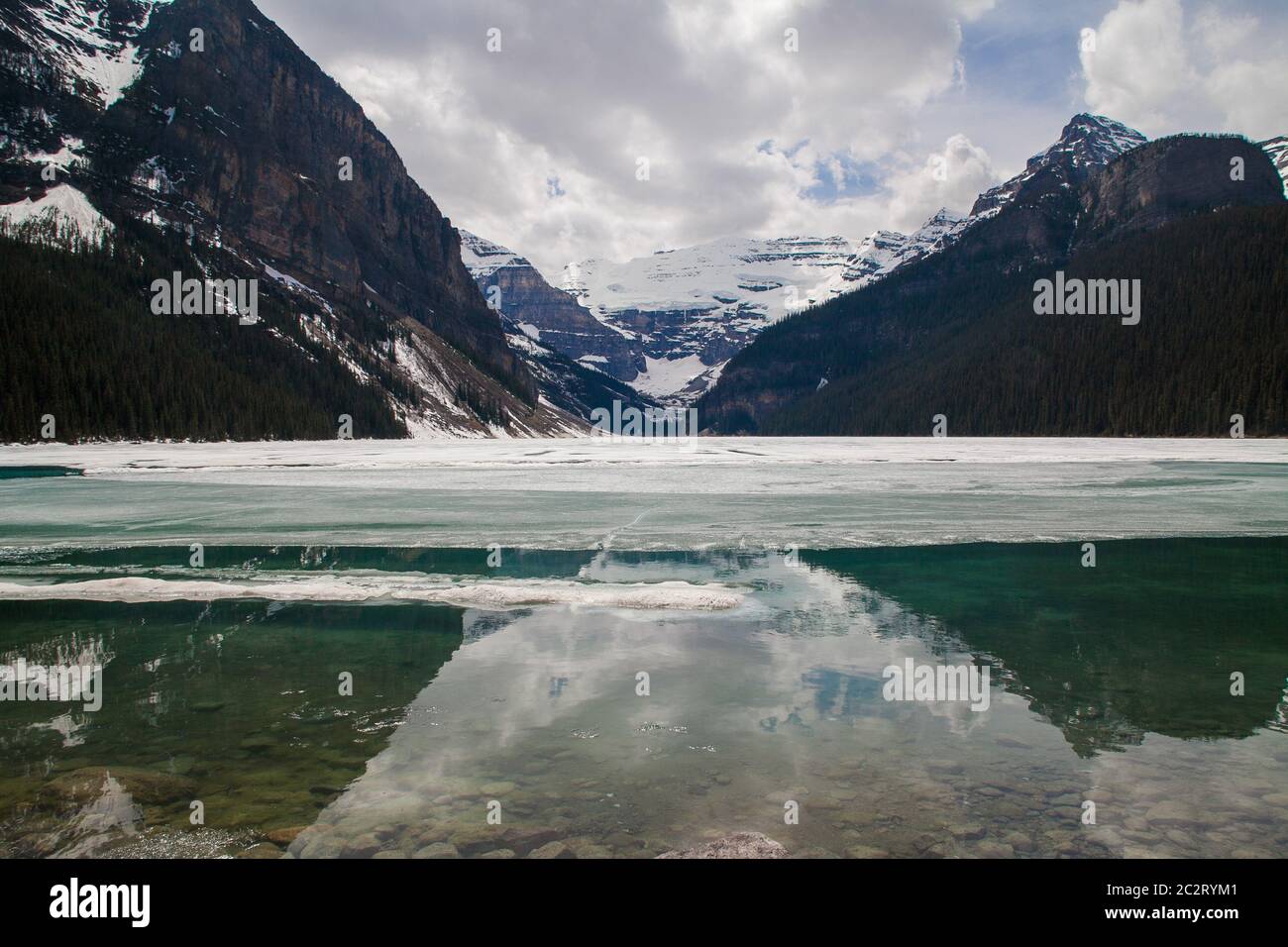Berühmte wunderschöne Landschaft am Lake Louise, Banff National Park, Alberta, Kanada Stockfoto