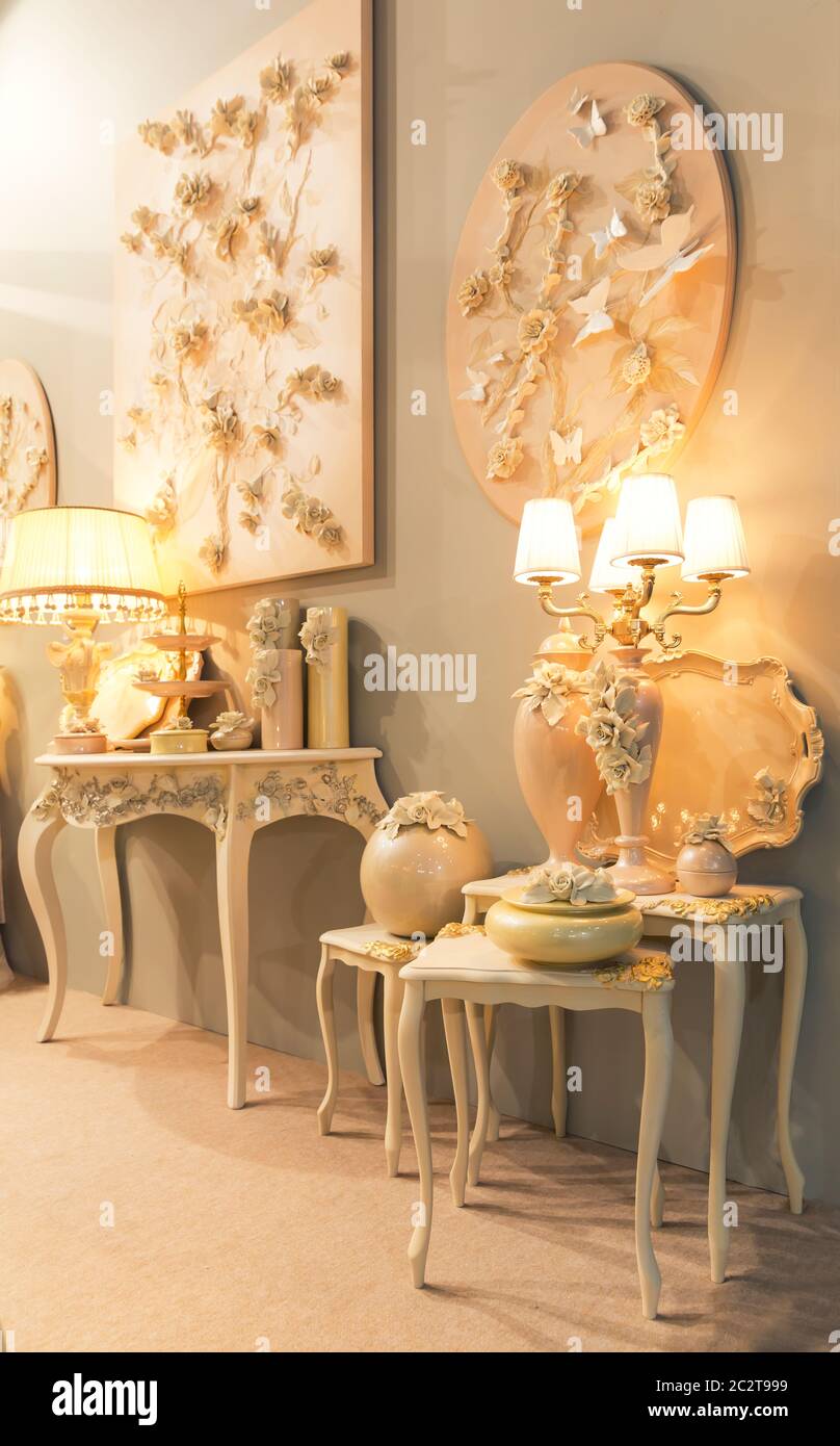 Vintage-Lampen im Zimmer Stockfoto