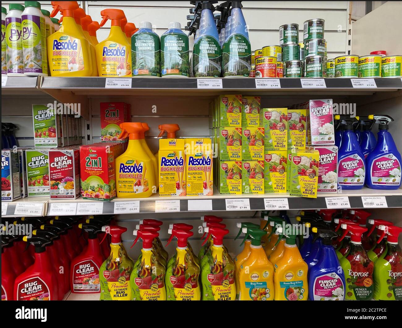 INSEKTIZIDE in einem englischen Supermarkt Stockfoto