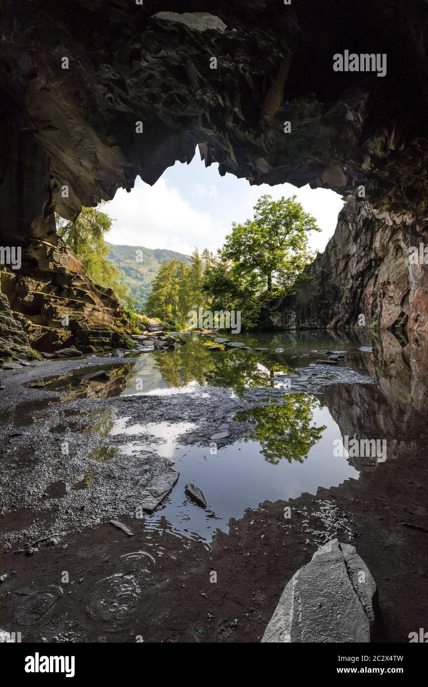 Die stillgesetzten Rydal Quarry Caves, Loughrigg Fell, Lake District, Cumbria, Großbritannien Stockfoto