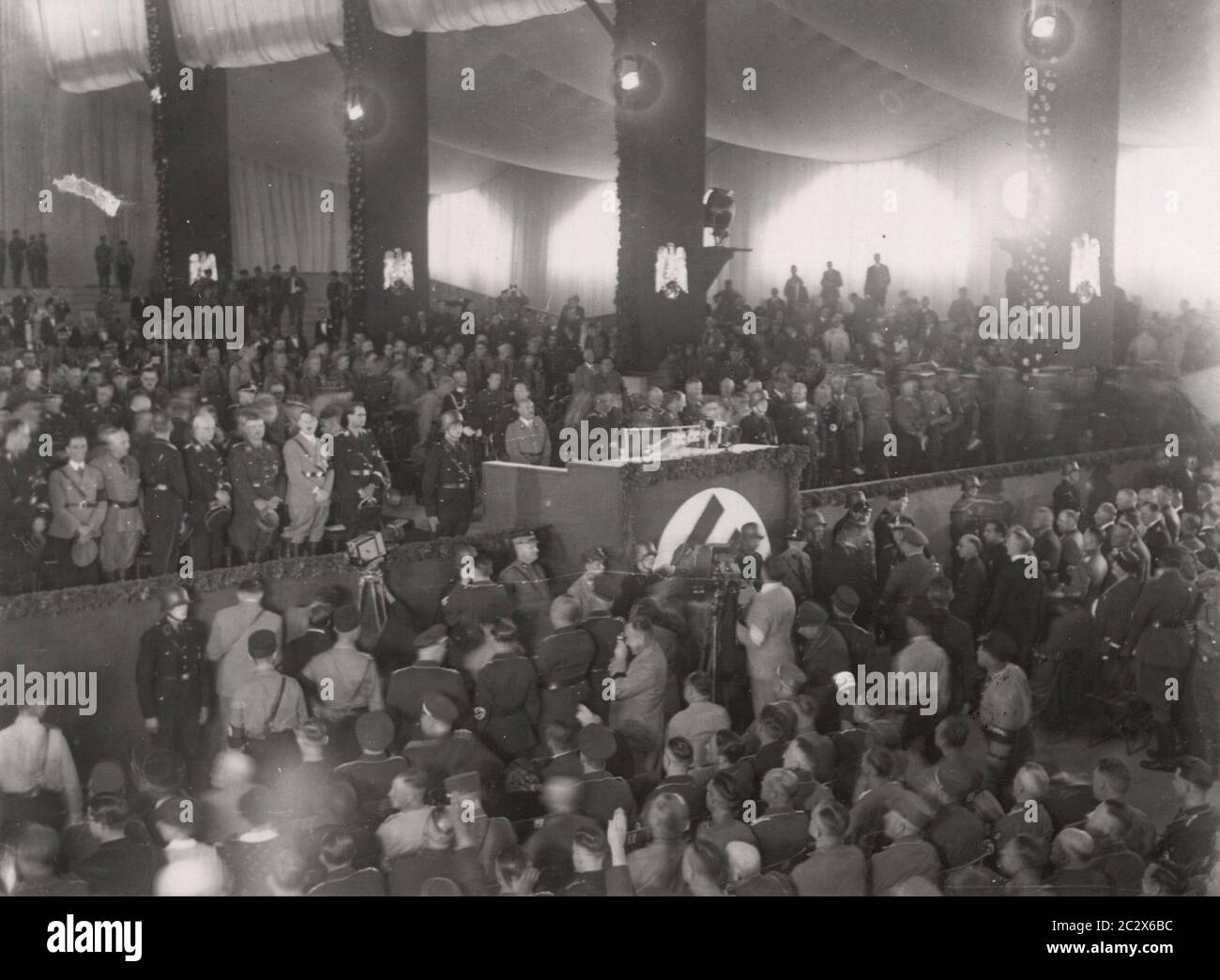 Bilder vom NSDAP-Kongress 1933 in Nürnberg - Parteitag Heinrich Hoffmann Fotografien 1933 Adolf Hitlers offizieller Fotograf und ein Nazi-Politiker und Verleger, der Mitglied des intime Zirkels Hitlers war. Stockfoto