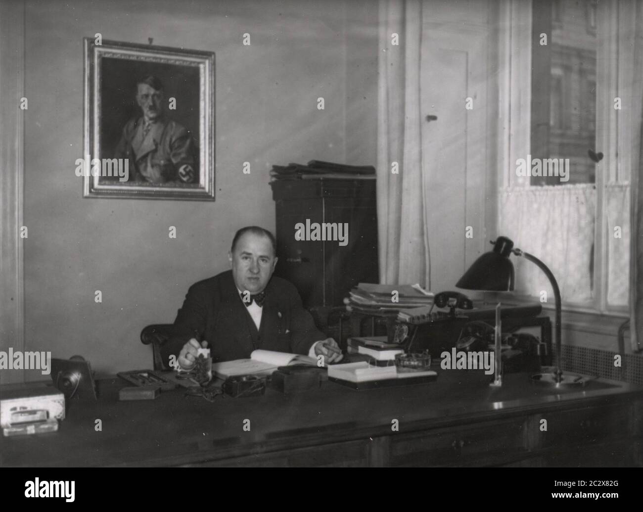 Reichswirtschaftsminister Funk Heinrich Hoffmann fotografiert 1933 Adolf Hitlers offizieller Fotograf und ein Nazi-Politiker und Verleger, der Mitglied des intime Zirkels Hitlers war. Stockfoto