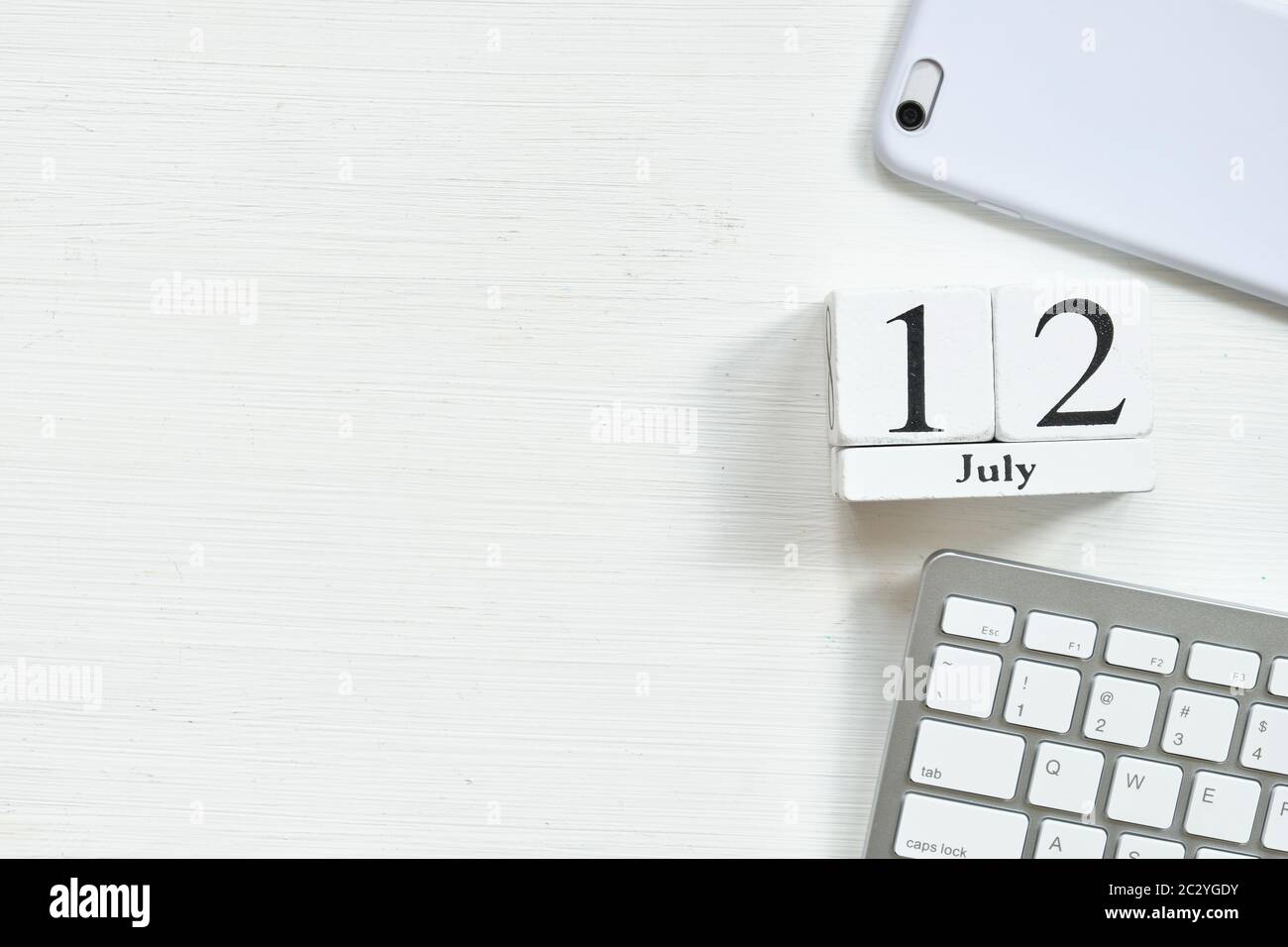 12. juli zwölften Tag Monat Kalender Konzept auf Holzblöcke mit Kopieplatz Stockfoto
