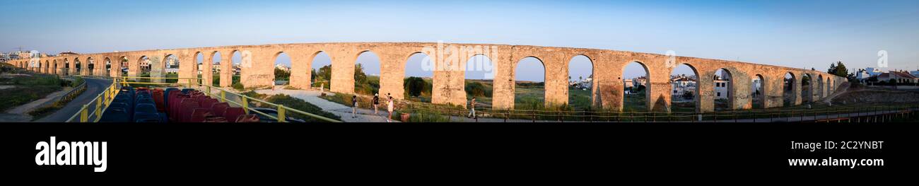 Panorama des alten kamares Aquädukts in Larnaka Zypern Stockfoto