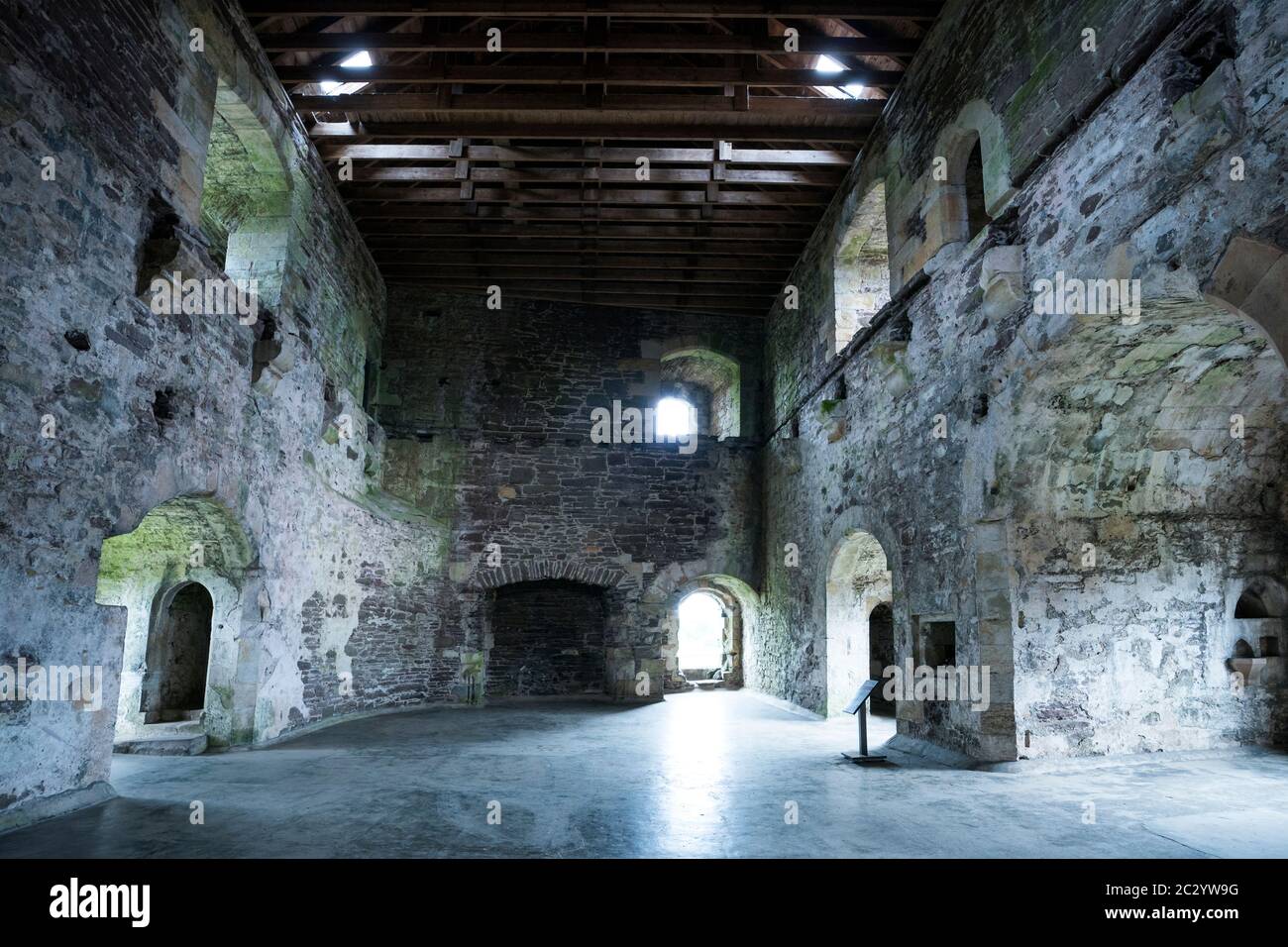 Innenräume jetzt in einem Zustand der Ruine, Doune Castle, Stirling, Schottland, Großbritannien, Europa Stockfoto