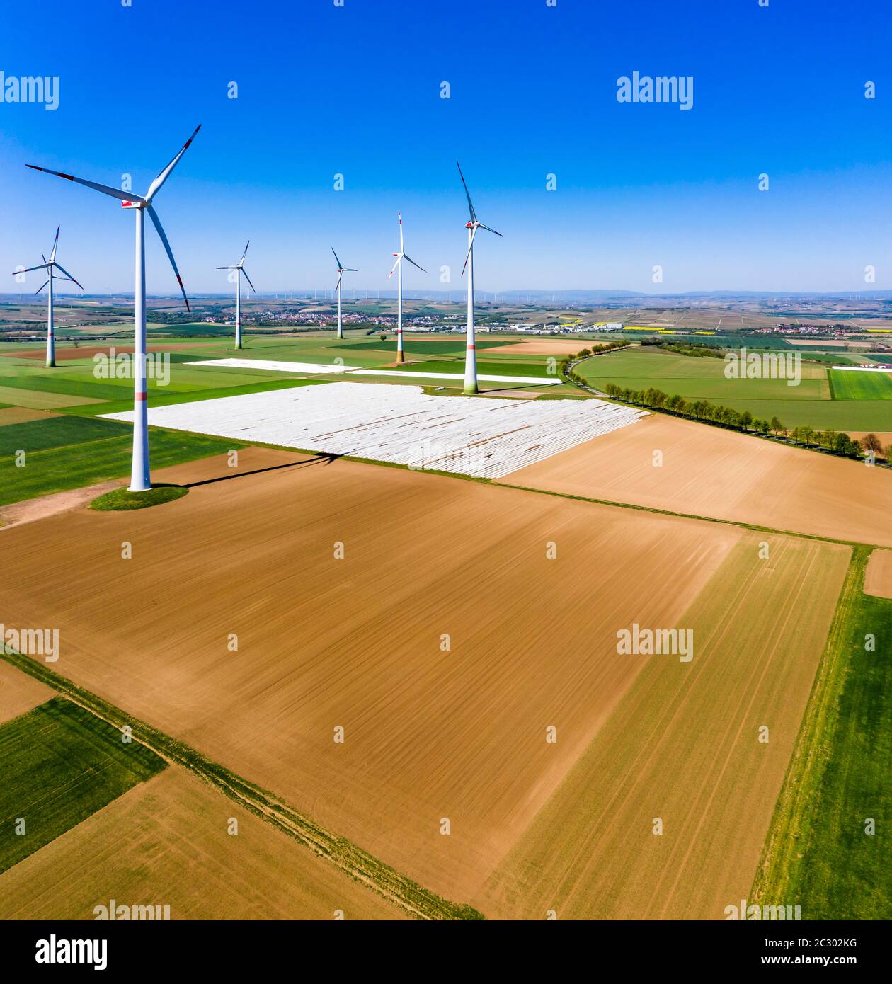 Luftbild, Windpark, Windkraftanlagen, erneuerbare Energie durch Wind, Gabsheim. Rheinland-Pfalz, Deutschland Stockfoto