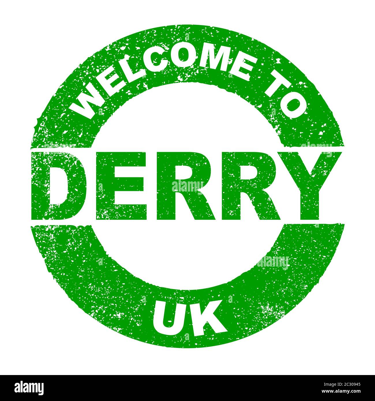 Ein grungener Gummi-Tintenstempel mit dem Text Willkommen In Derry UK über einem weißen Hintergrund Stockfoto