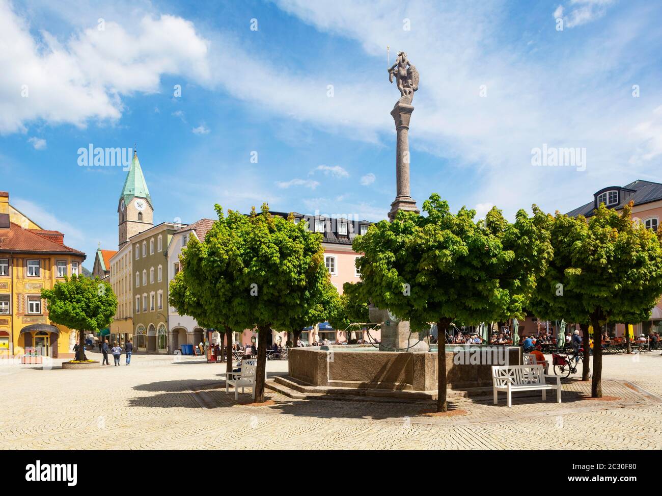 Rathausplatz mit Wittelsbacher Brunnen, Bad Reichenhall, Berchtesgadner Land, Oberbayern, Bayern, Deutschland Stockfoto