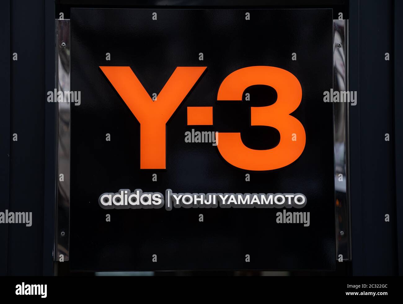 Y-3 Adidas by Yoshji Yamamoto Logo Stockfoto