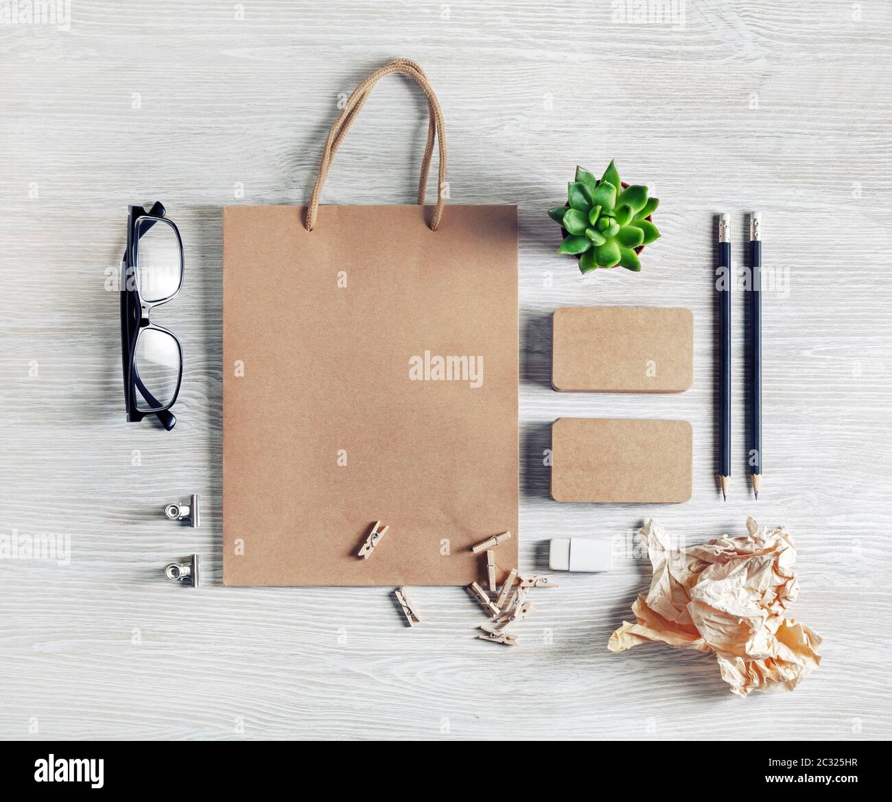 Kraftpapier Briefpapier Vorlage Stockfoto