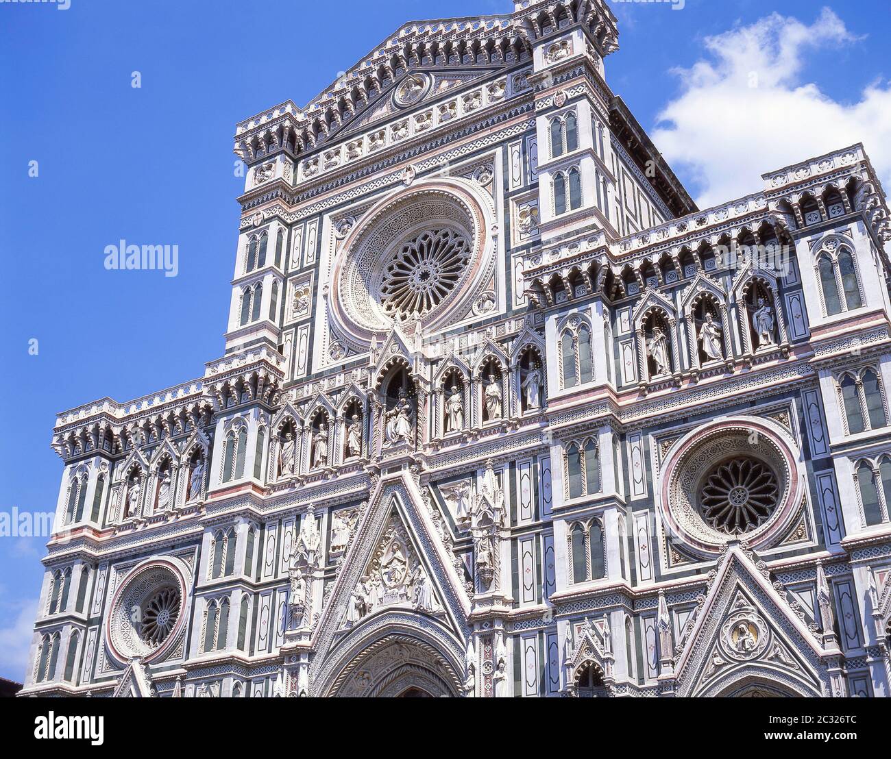 Eingangsfassade der Kathedrale Santa Maria del Fiore (Duomo), Piazza del Duomo, Florenz (Firenze), Toskana Region, Italien Stockfoto