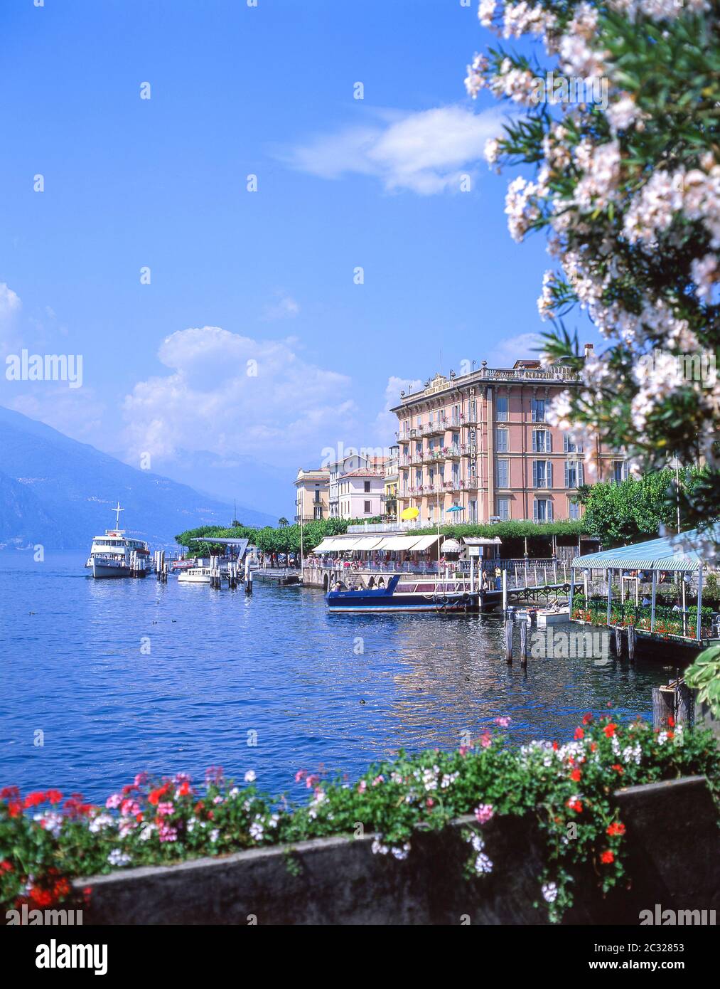 Hafenansicht auf Comer See, Bellagio, Provinz Como, Lombardei Region, Italien Stockfoto