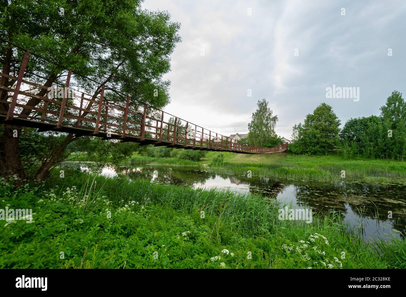 Die alten Affen Brücke irgendwo in Litauen Stockfoto