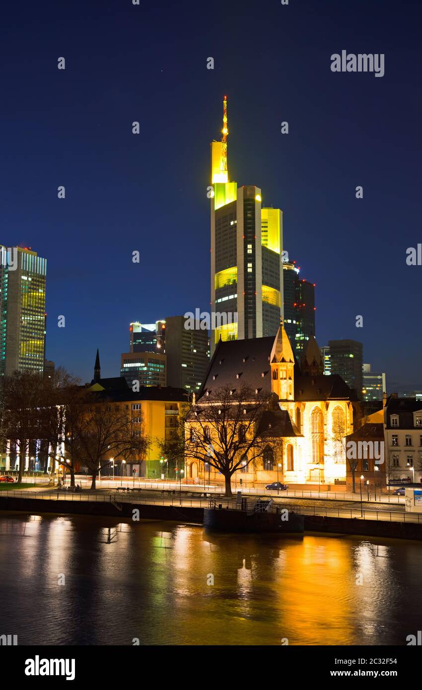 Frankfurt Am Main in der Nacht Stockfoto