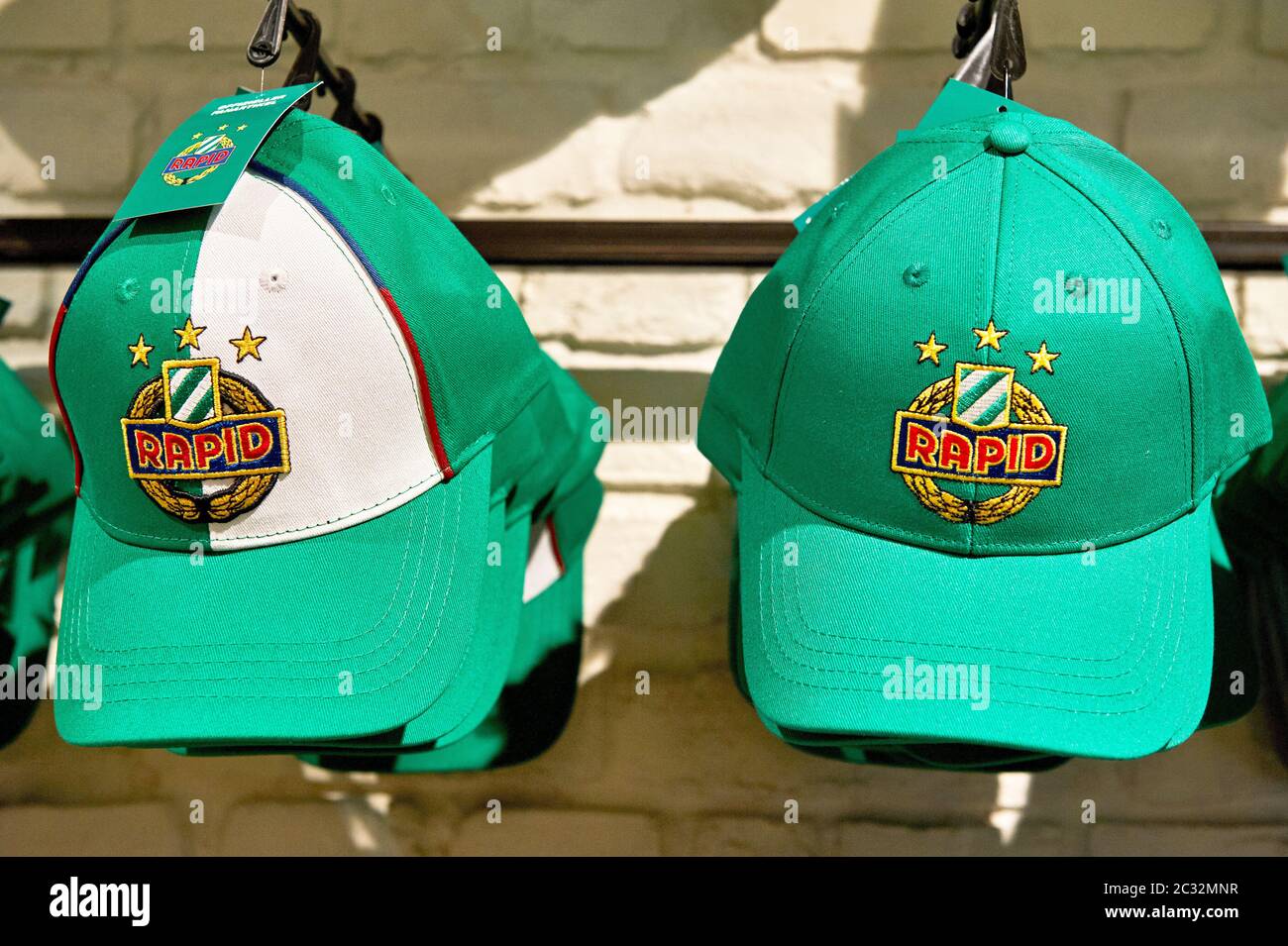 Fc rapid wien Fotos und Bildmaterial in hoher Auflösung Alamy