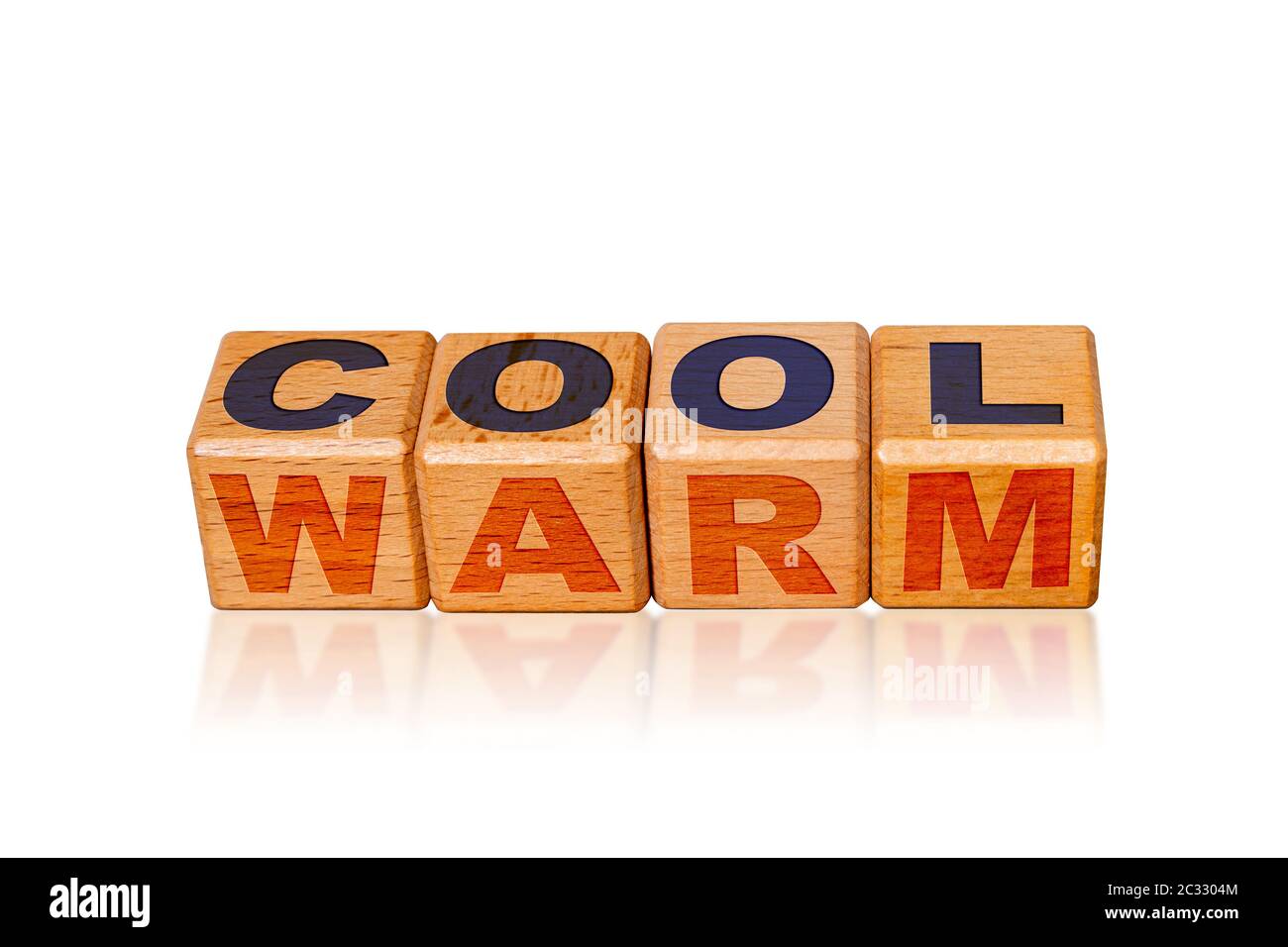 Cool und warm auf den gleichen Alphabet-Blöcke mit kühlen und warmen farbigen Text. Konzept von Temperaturen, Einstellungen oder Emotionen. Stockfoto