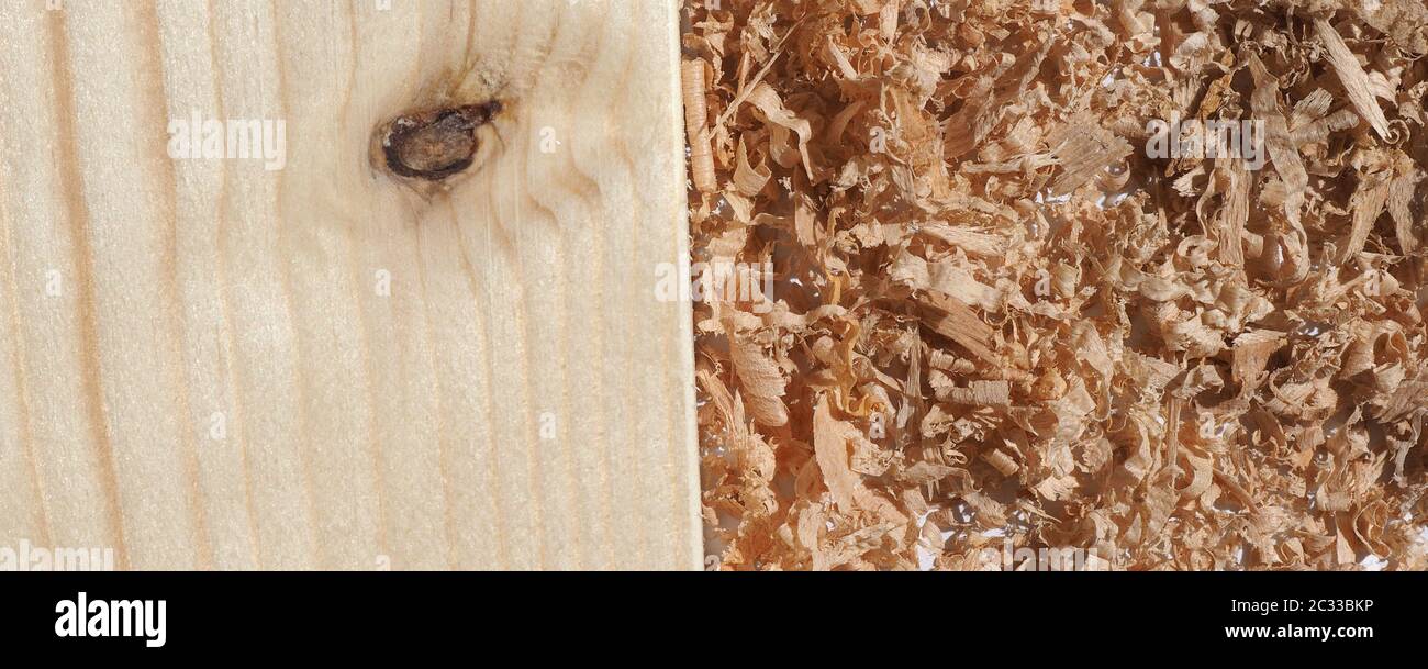 Holzstaub Holzstaub Nebenprodukt oder Abfallprodukt der Holzbearbeitung Arbeiten wie Sägen Fräsen Hobeln routing Bohren und Schleifen aus feinen Pa Stockfoto