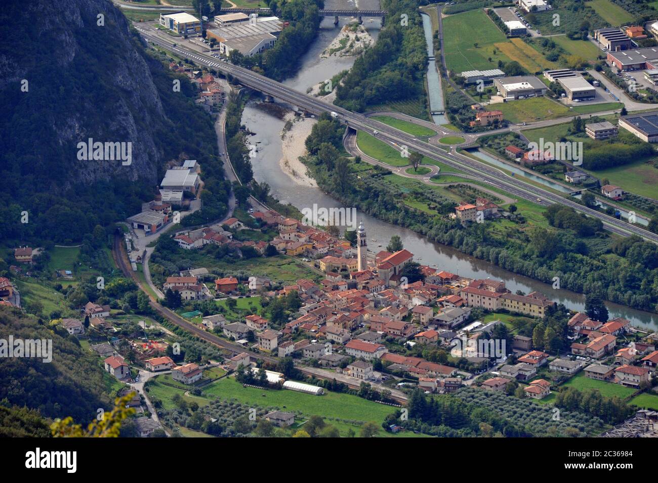 Solagna von Monte Grappa in Italien aus gesehen Stockfoto