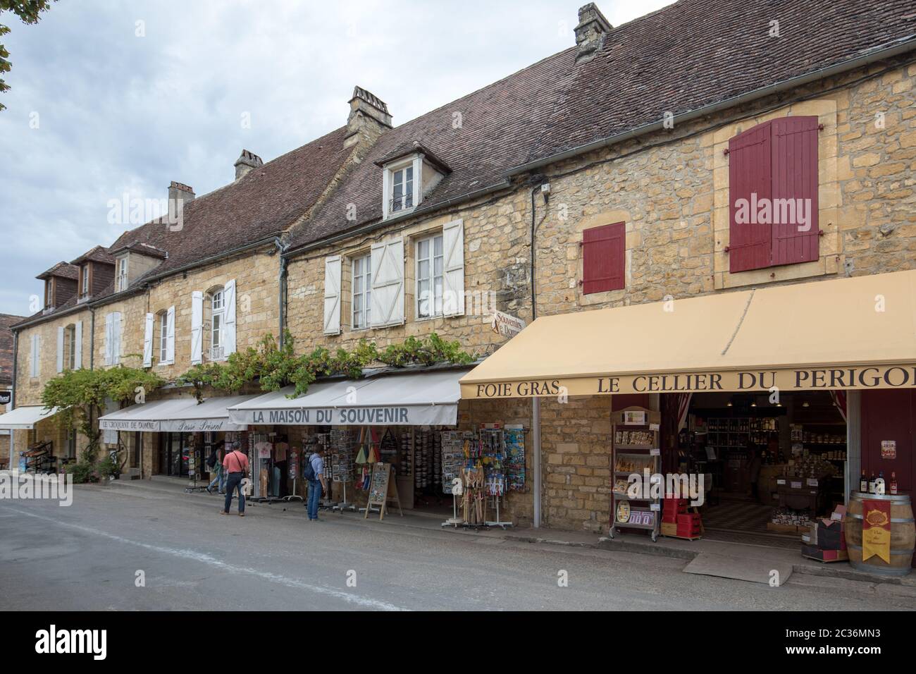 Domme, Frankreich - 5 September, 2018: die Touristen, die in der mittelalterlichen Stadt Sarlat-la-Canéda in der Dordogne Frankreich. Stockfoto