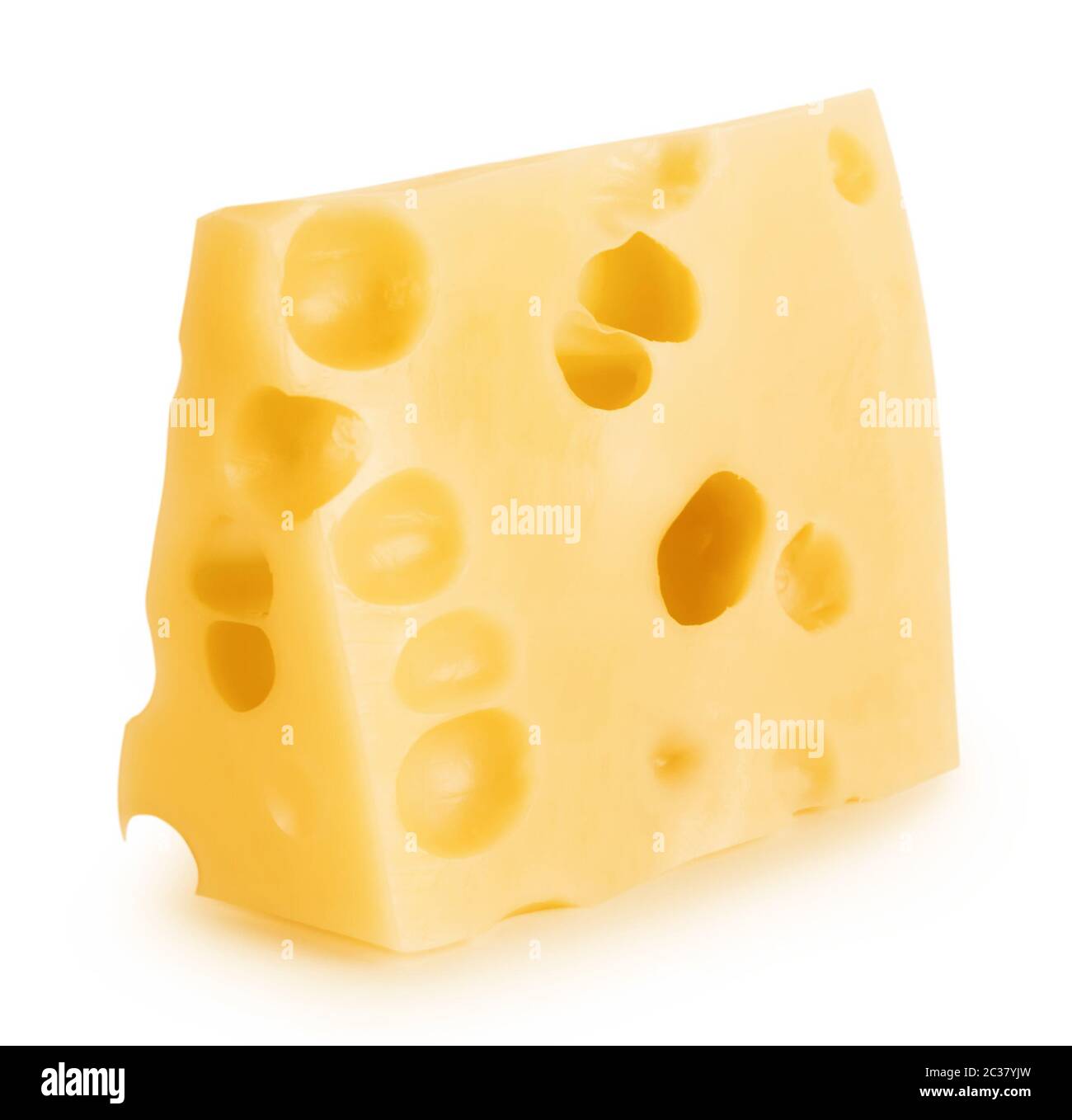 Stück Käse mit großen Löchern, die isoliert auf weißem Hintergrund Stockfoto