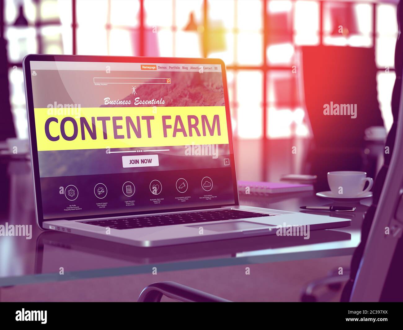 Moderner Arbeitsplatz mit Laptop Zielseite mit Inhalt FarmConcept. Tonbild mit selektivem Fokus. Stockfoto
