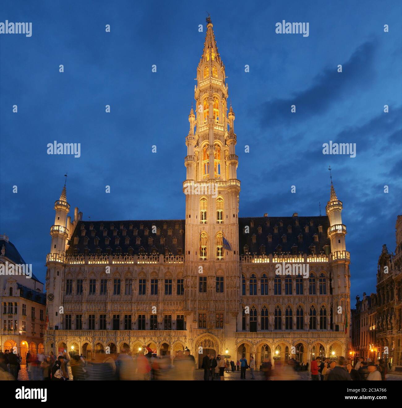 Grote Markt Platz im Zentrum von Brüssel bei Nacht Stockfoto