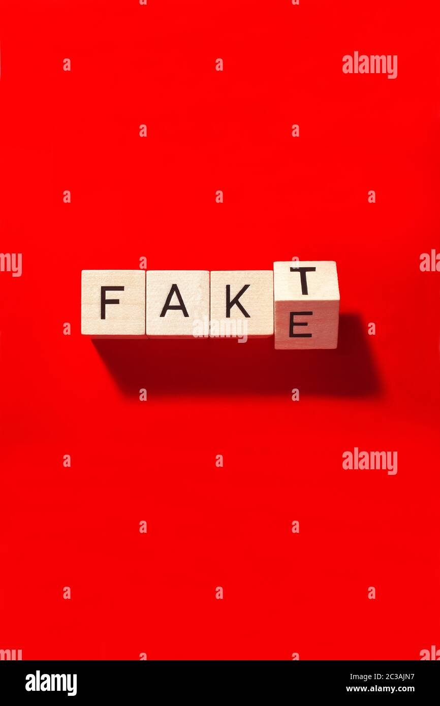Fakt oder Fake, Symbolbild, Fake-News, alternative Fakten, Deutschland, Europa Stockfoto