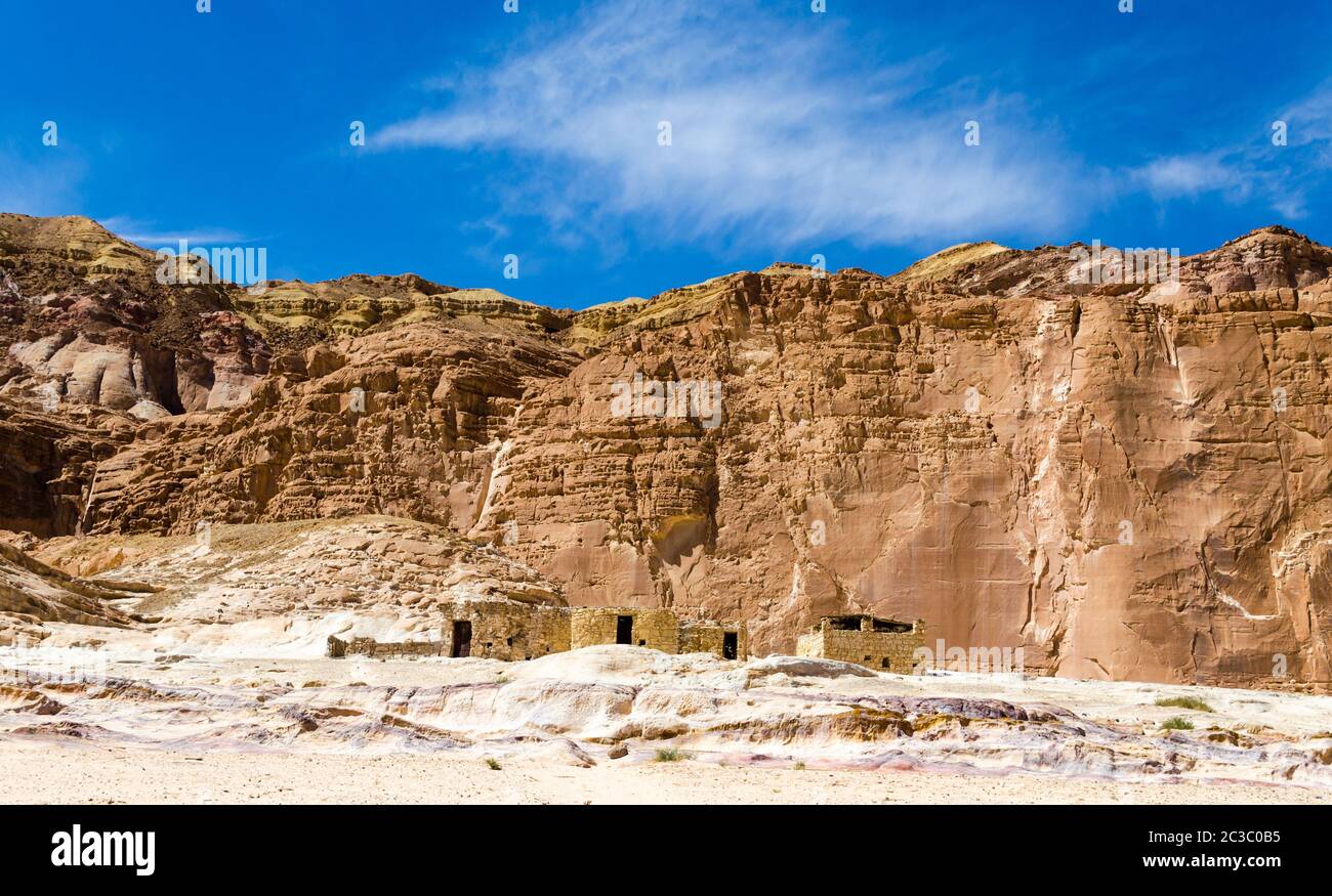 Wohnung beduinen in der Wüste zwischen den Bergen in Ägypten Dahab Süd Sinai Stockfoto