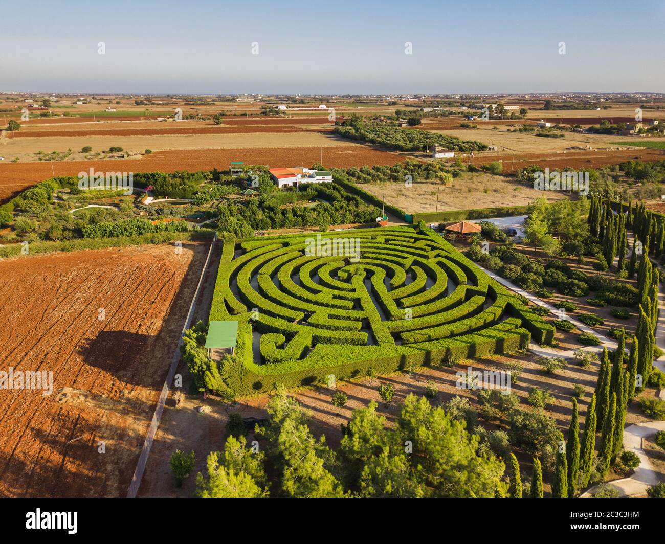 Labyrinth von Sträuchern im botanischen Park - Ayia Napa Zypern Stockfoto