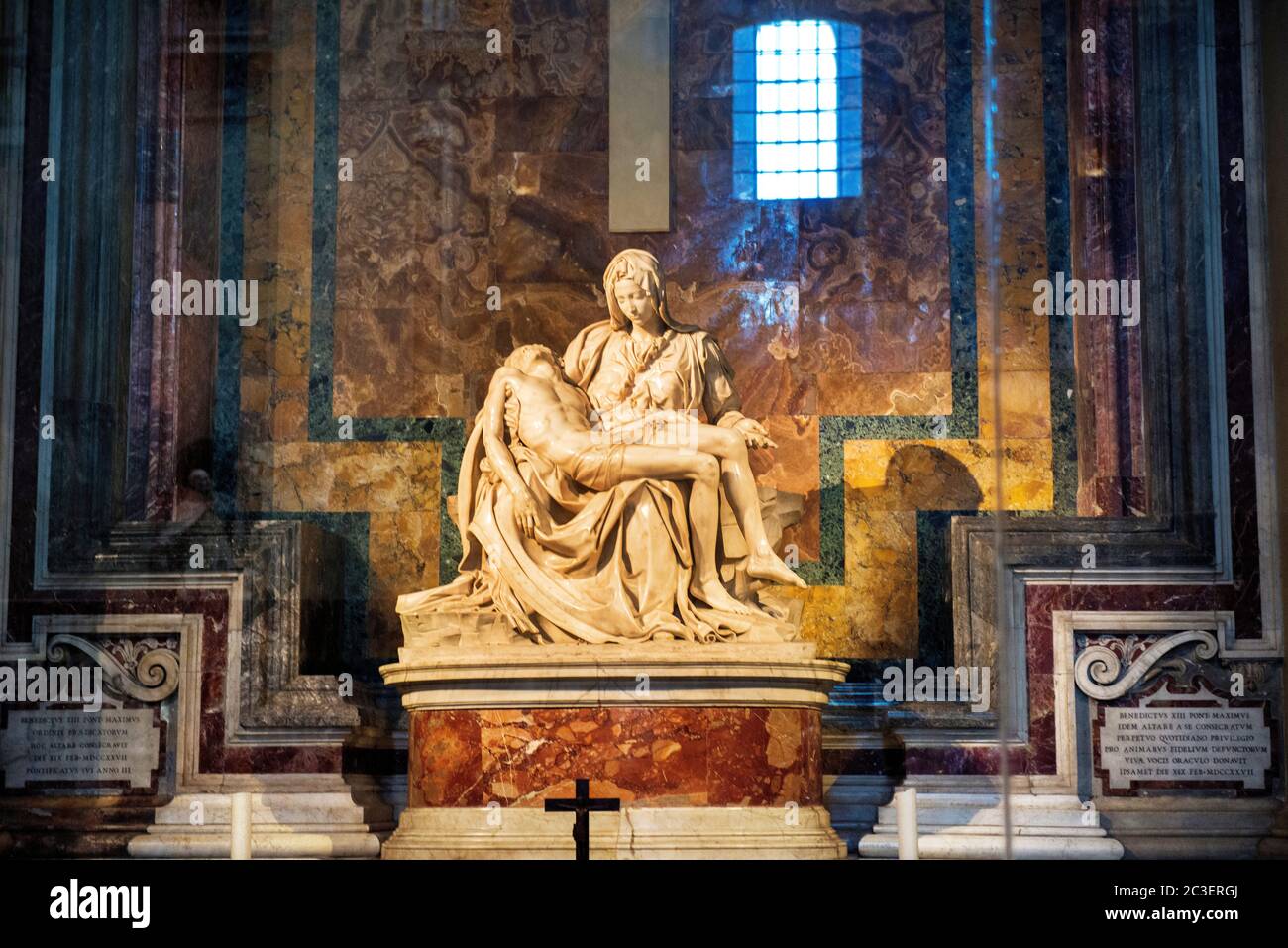 Michelangelos Pieta Statue Stockfotos und -bilder Kaufen - Alamy