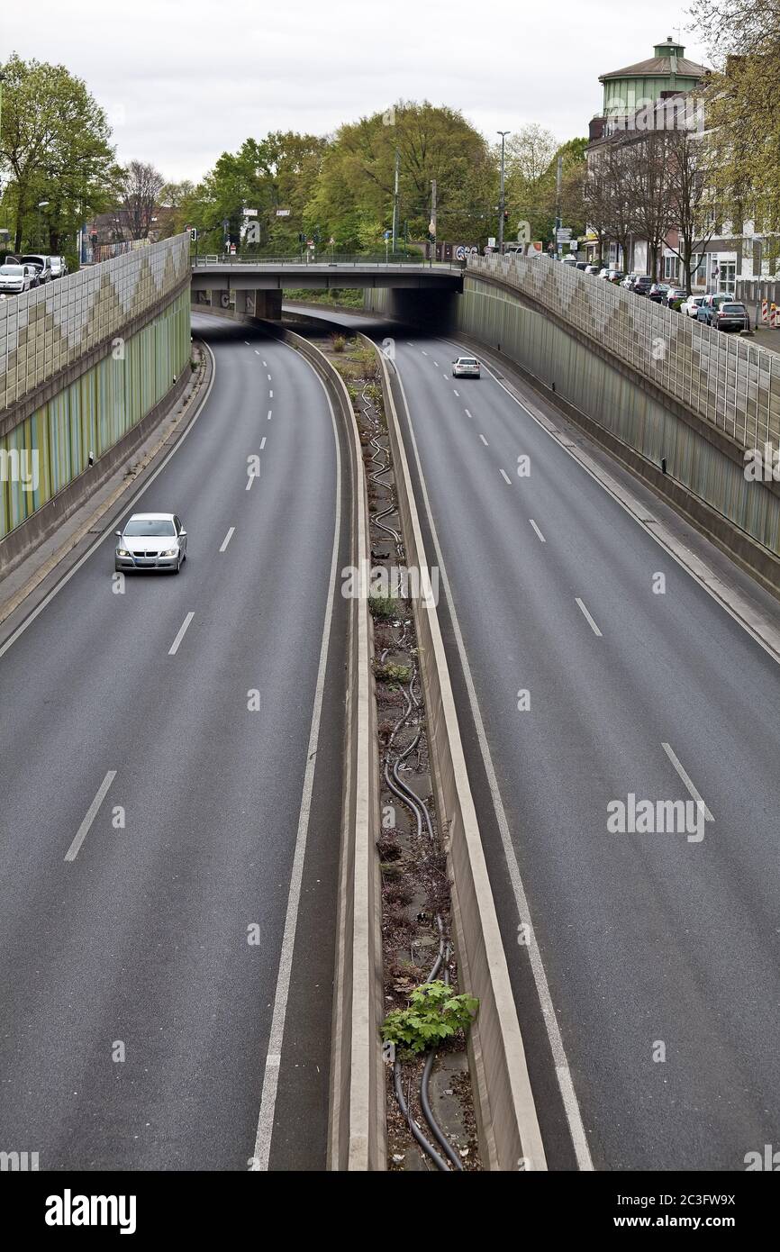Leere Autobahn A 40, April 2020, Corona, Corona Virus, Corona Crisis, Essen, Deutschland, Europa Stockfoto