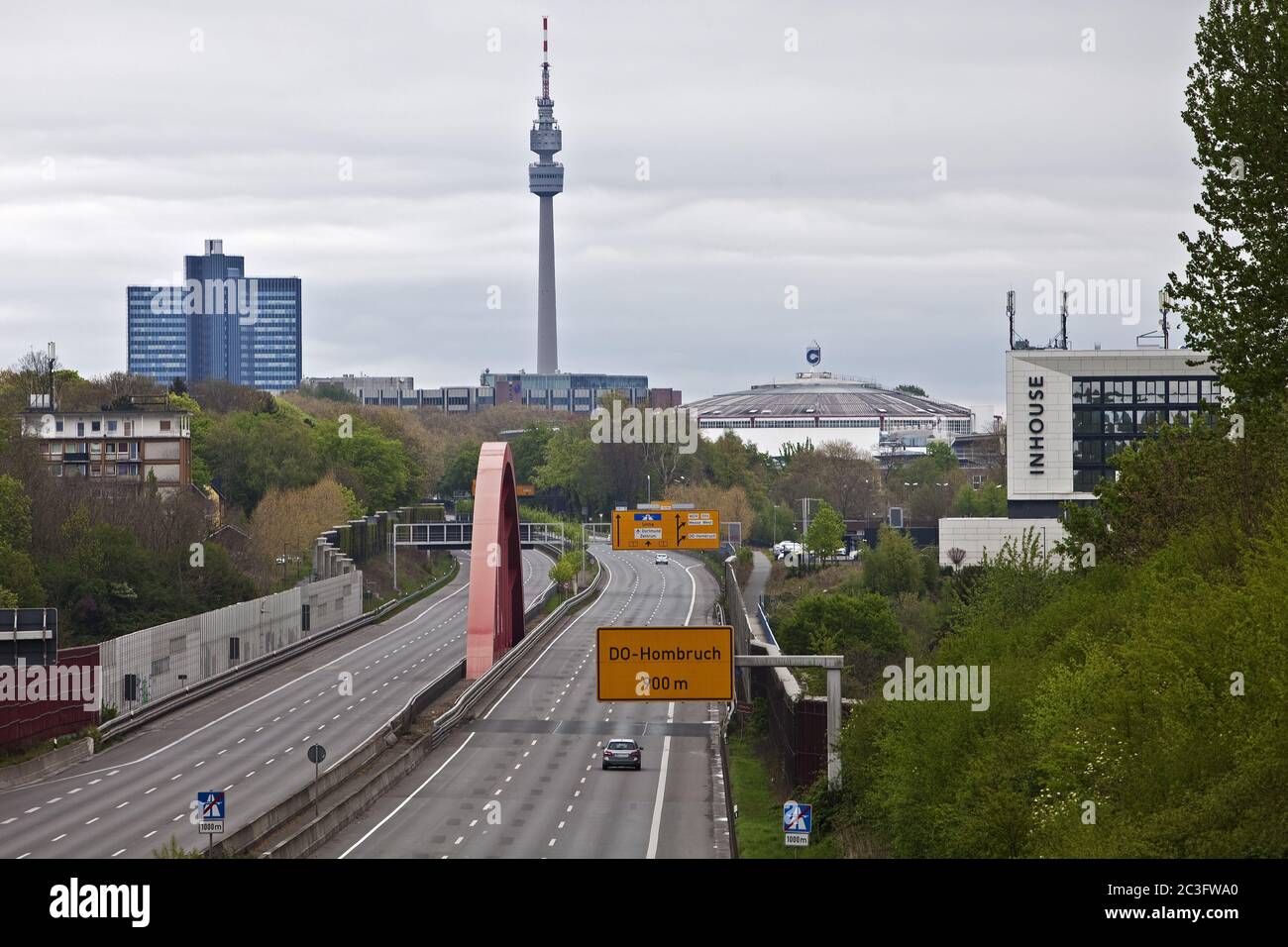 Leere Autobahn A 40, April 2020, Corona, Corona Virus, Corona Krise, Dortmund, Deutschland, Europa Stockfoto