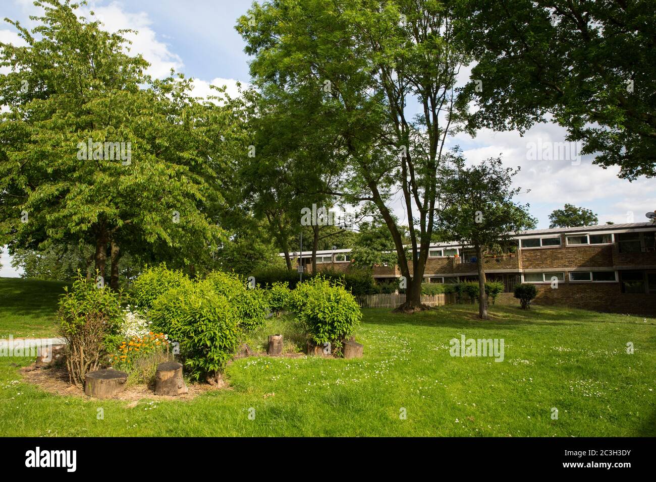 Cresingham Gardens Anwesen in South London, England. Foto von Sam Mellish. Stockfoto