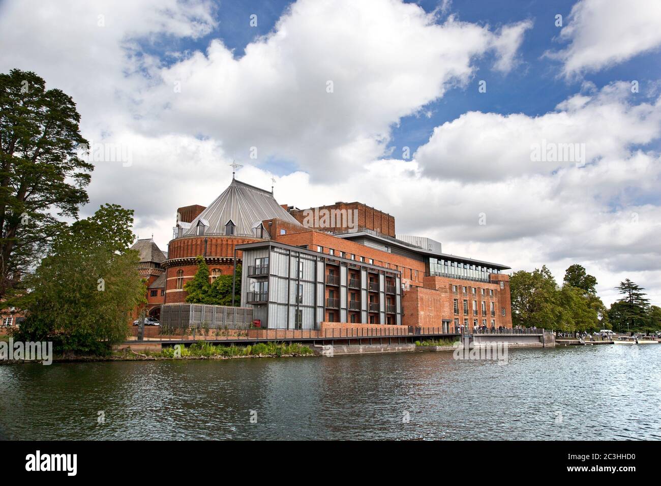 Das Royal Shakespeare Theatre und das Swan Theatre, Heimstadion des RSC, Straford-upon-Avon, Großbritannien. Die RSC feiert 2011 ihr 50. Jubiläum und sowohl die Stockfoto