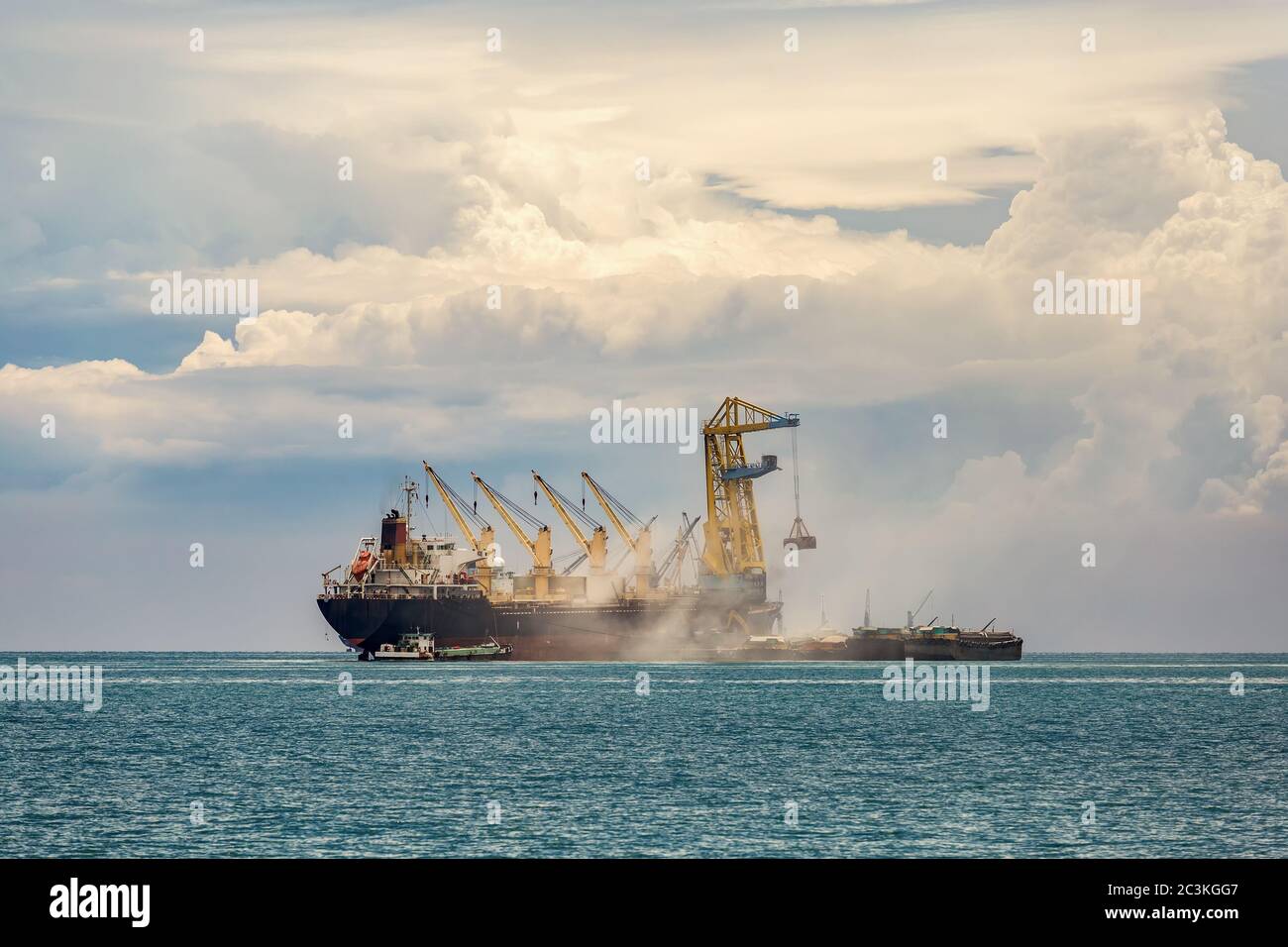 Frachtschiff der Handel Hafen, Container, Versand, Logistik, Transport Systeme Stockfoto