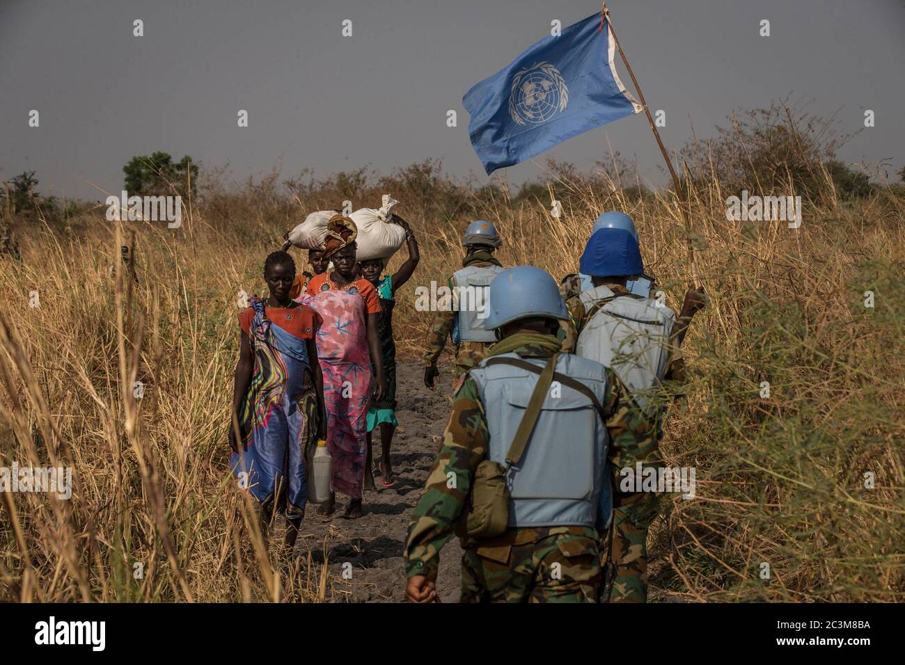 Friedenspatrouille bei der Mission der Vereinten Nationen im Südsudan (UNMISS) Schutz des zivilen Standorts (COP), bei Bentiu, Nordsudan, Stockfoto