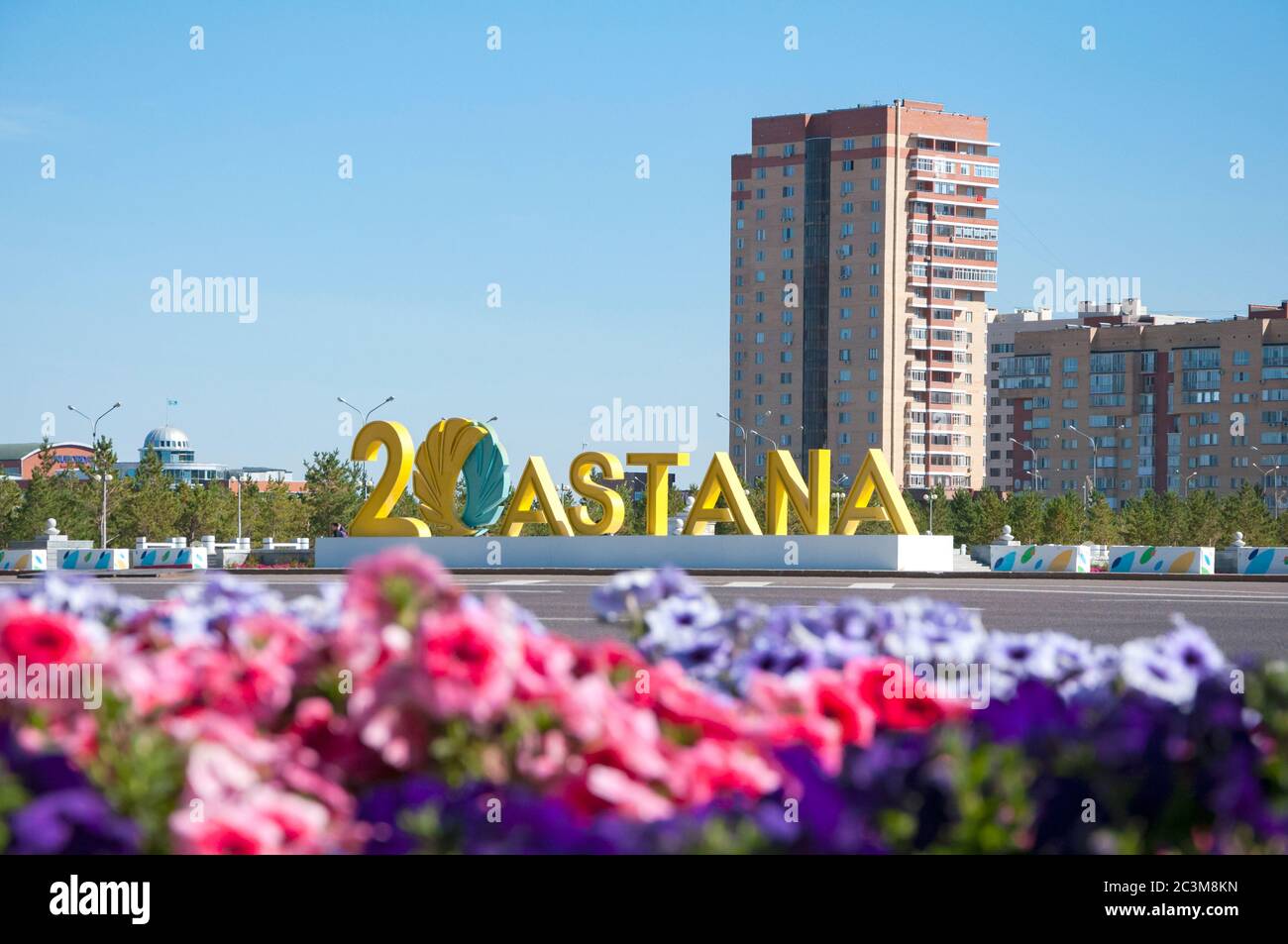 20 Jahre Zeichen Denkmal in Astana, Hauptstadt von Kasachstan Stockfoto