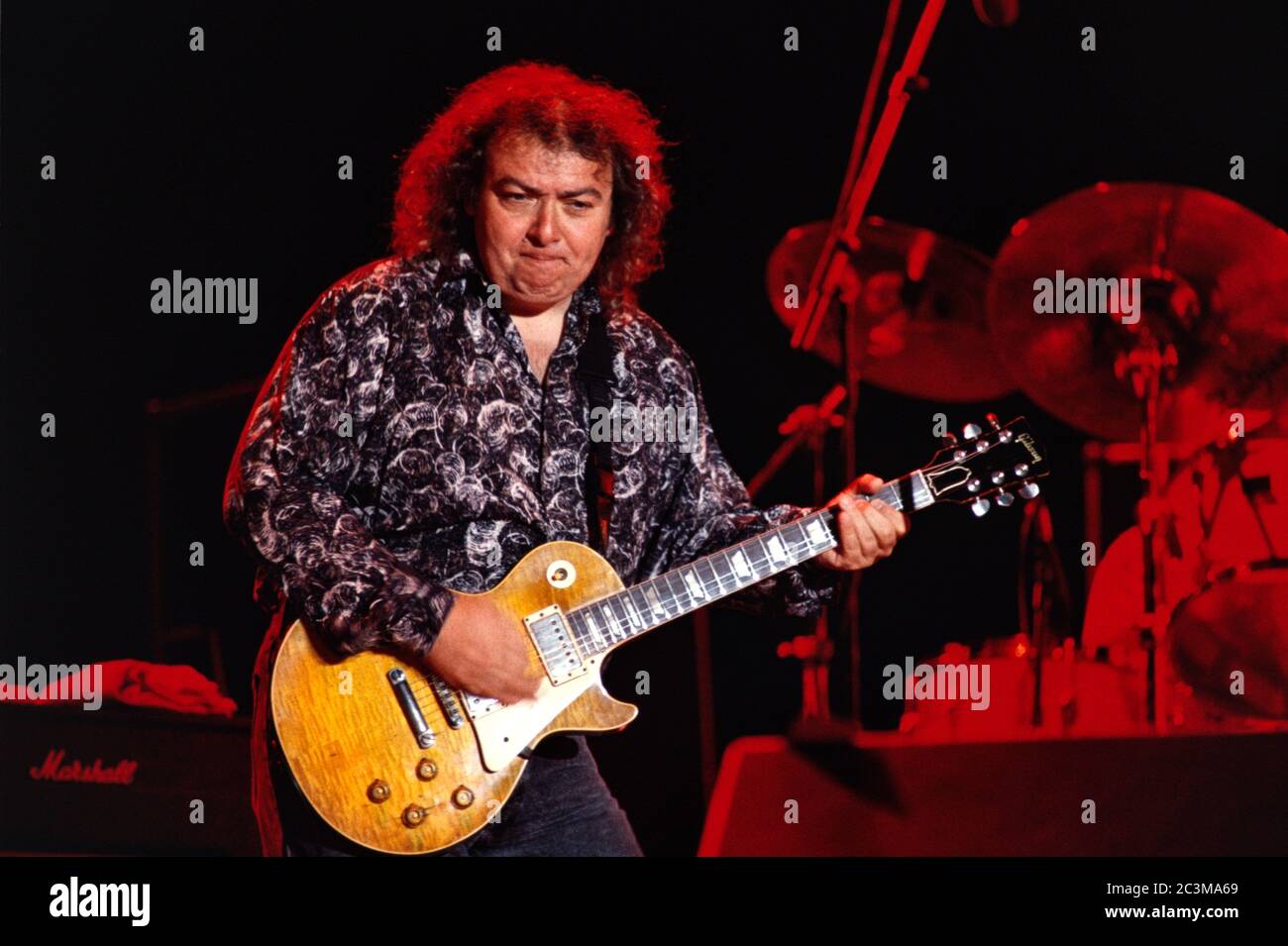 28.08.1993, Bernie Marsden von der Moody Marsden Band (ex-Whitesnake) live und open air auf der Bühne des 'Bock auf Rock - Norstedt Festival' mit einer Gibson Les Paul. Weltweit eingesetzt Stockfoto