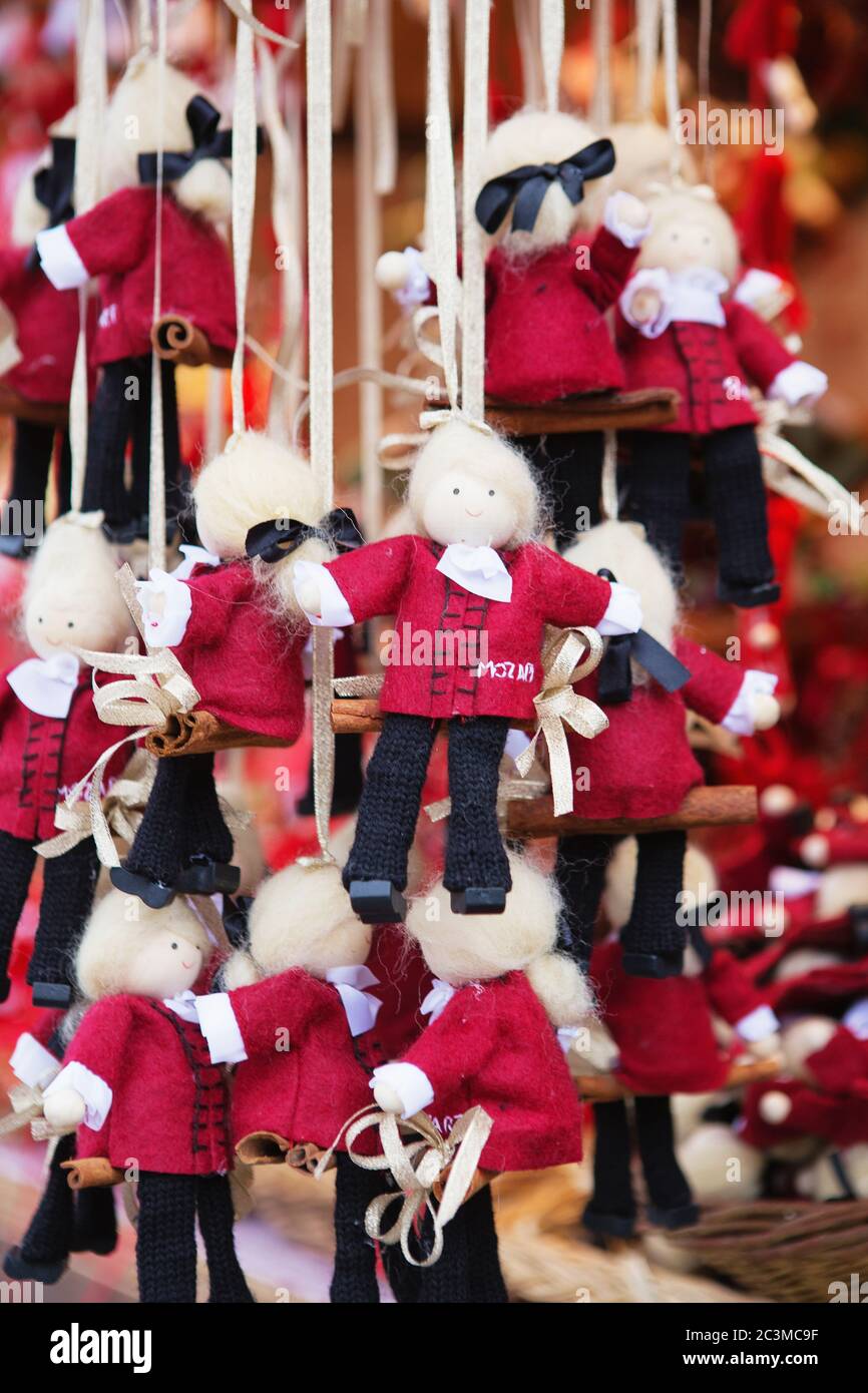 Mozart Geschenkeladen Stockfotos Und Bilder Kaufen Alamy