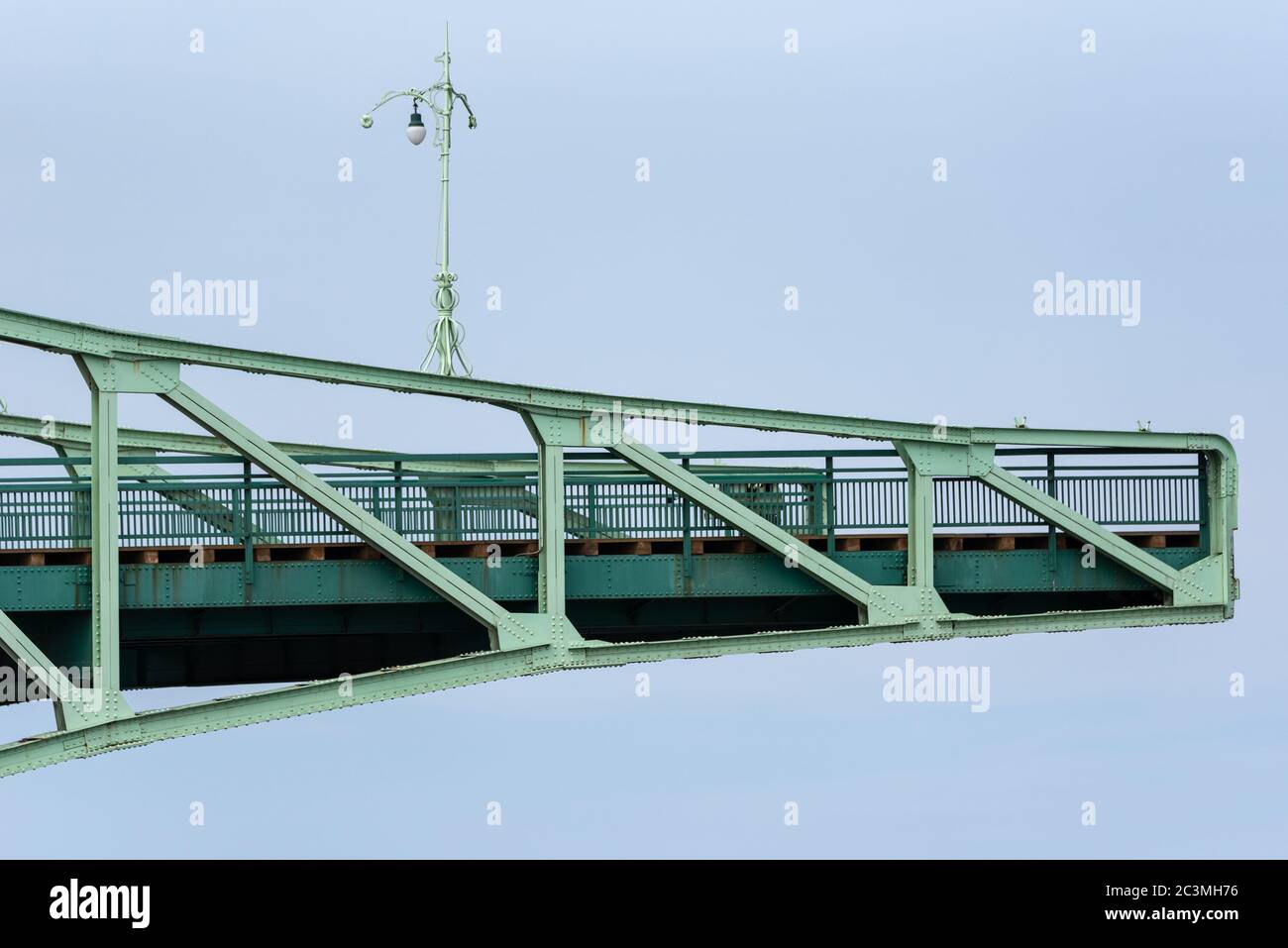 Detail der alten Hebebrücke in Liepaja. Stockfoto