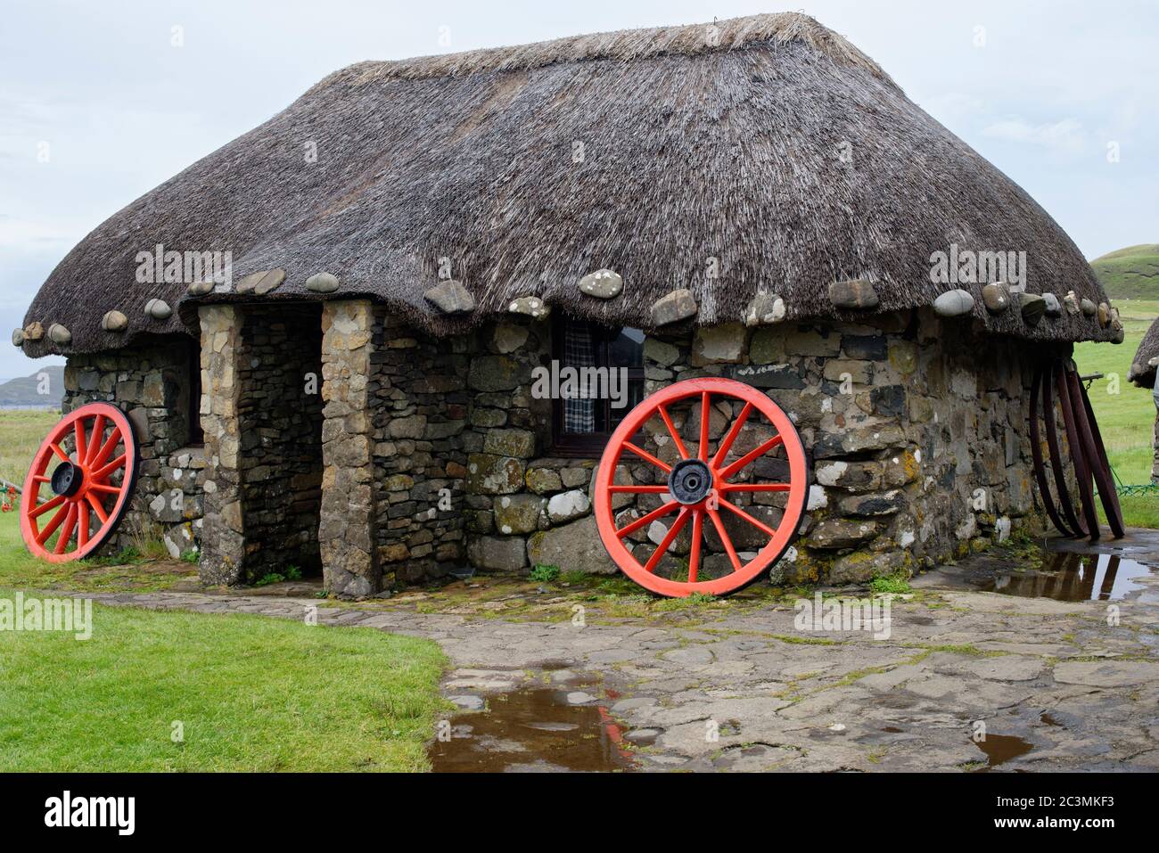 Traditionelles Croft Cottage im Skye Museum of Island Life (Osmigarry Croft Museum), Trotternish, Isle of Skye, Schottland, Großbritannien Stockfoto