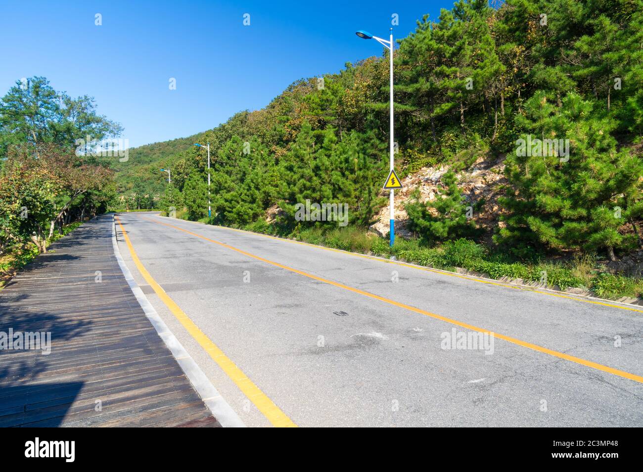 Die Landschaft der Coastal Road im Spätsommer Stockfoto