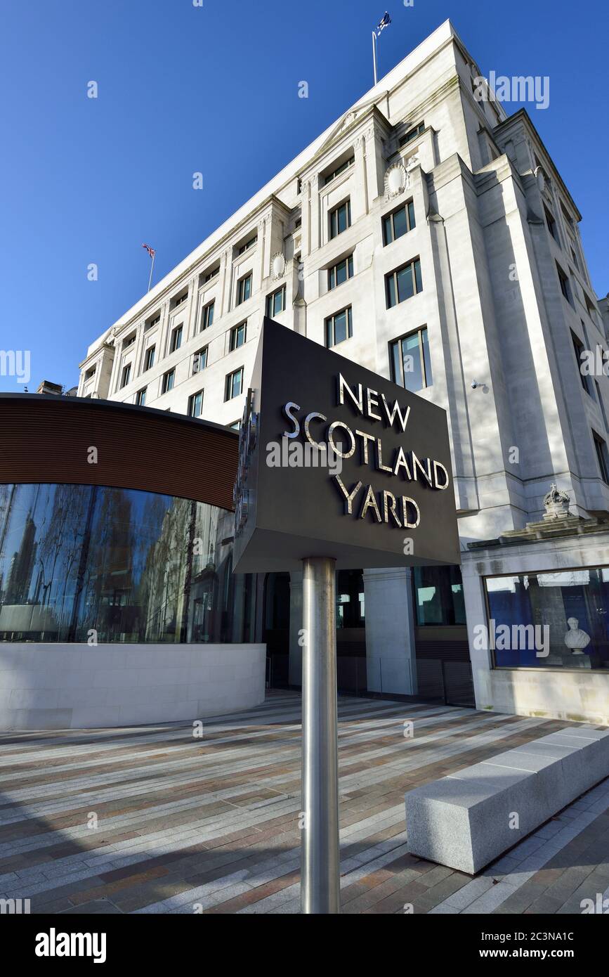 New Scotland Yard, Metropolitan Police Headquarters, Victoria Embankment, Westminster, London. Großbritannien Stockfoto