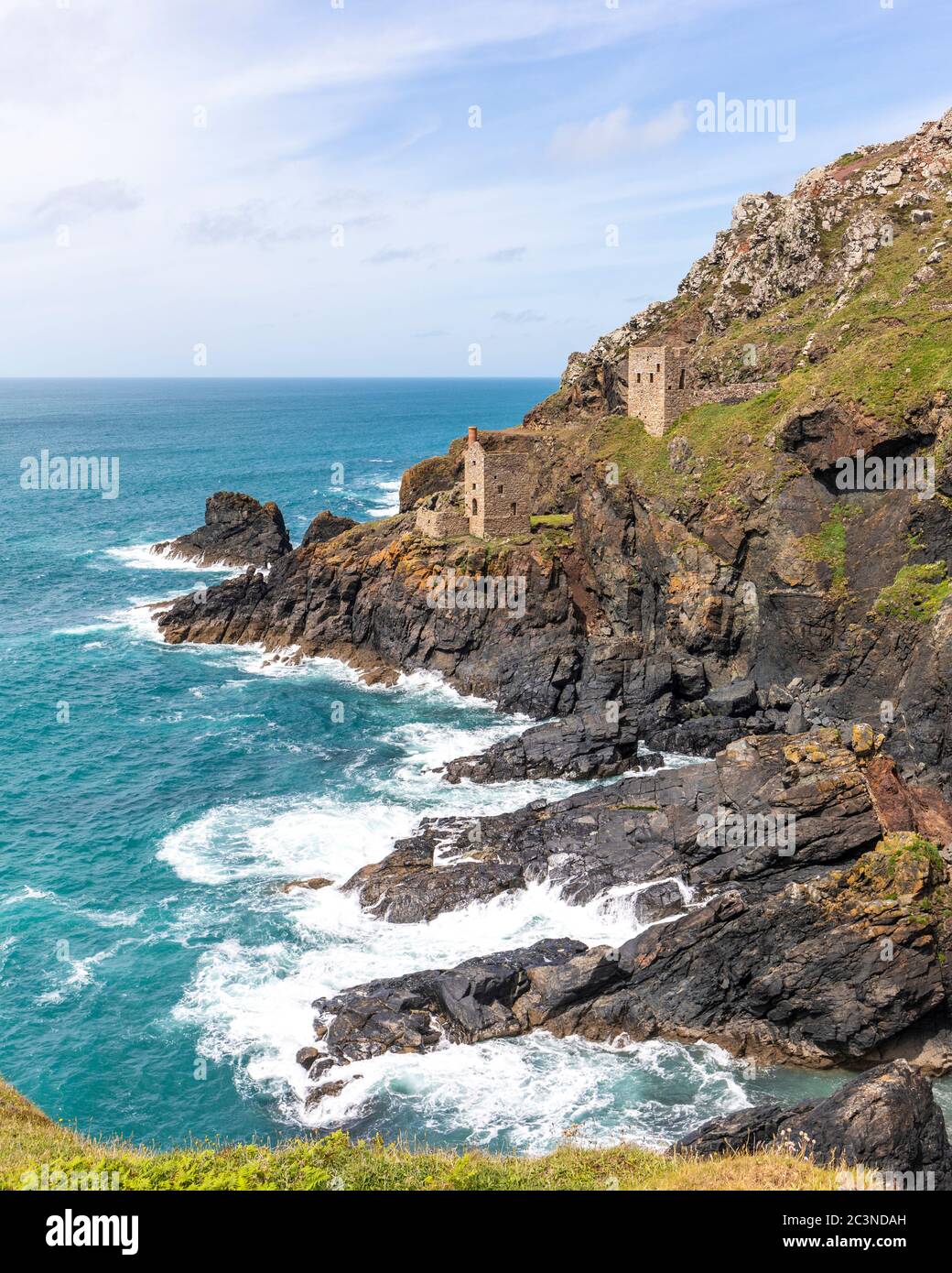 Botallack war eine U-Boot-Mine mit Tunneln unter dem Meer, stellenweise für eine halbe Meile. Über die aufgezeichnete Lebensdauer produzierte die Mine um 14 Stockfoto