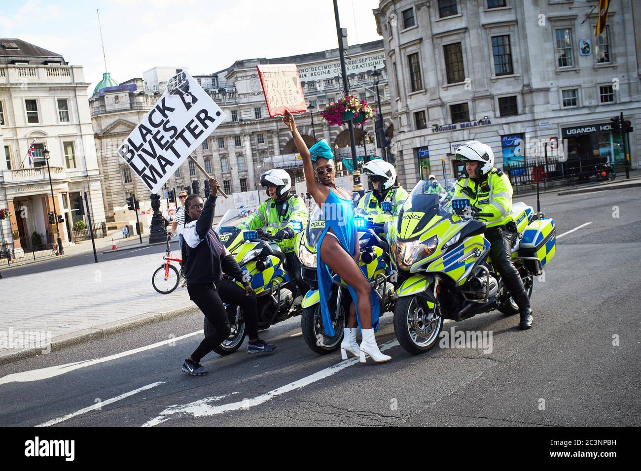 London, Großbritannien, 20/06/2020, Demonstranten der Schwarzen Leben Stockfoto