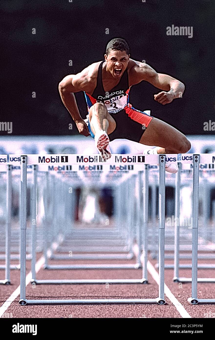 Dan O'Brien (USA) tritt im Zehnkampf bei den US Olympic Track and Field Team Trials 1992 an Stockfoto