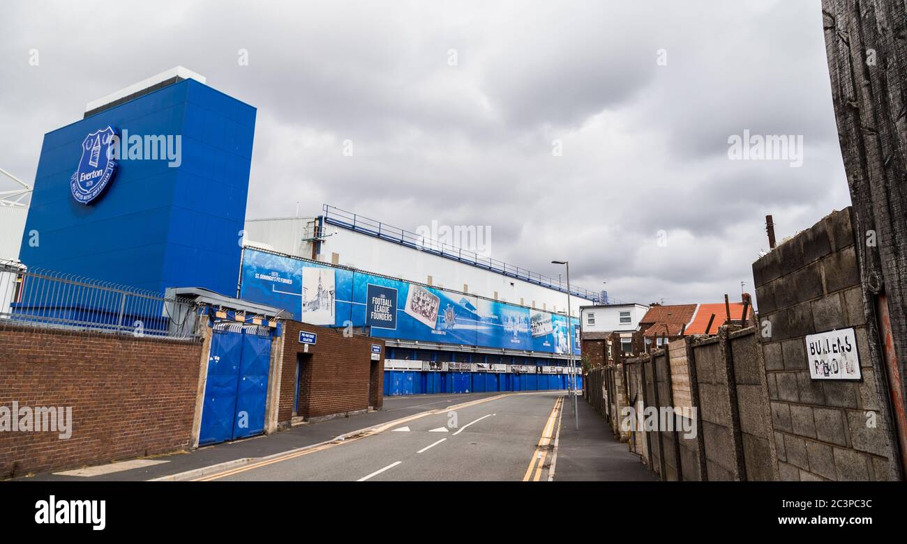 Bullens Road Stand im Goodison Park (Heimstadion des FC Everton) gesehen in Liverpool im Juni 2020. Stockfoto