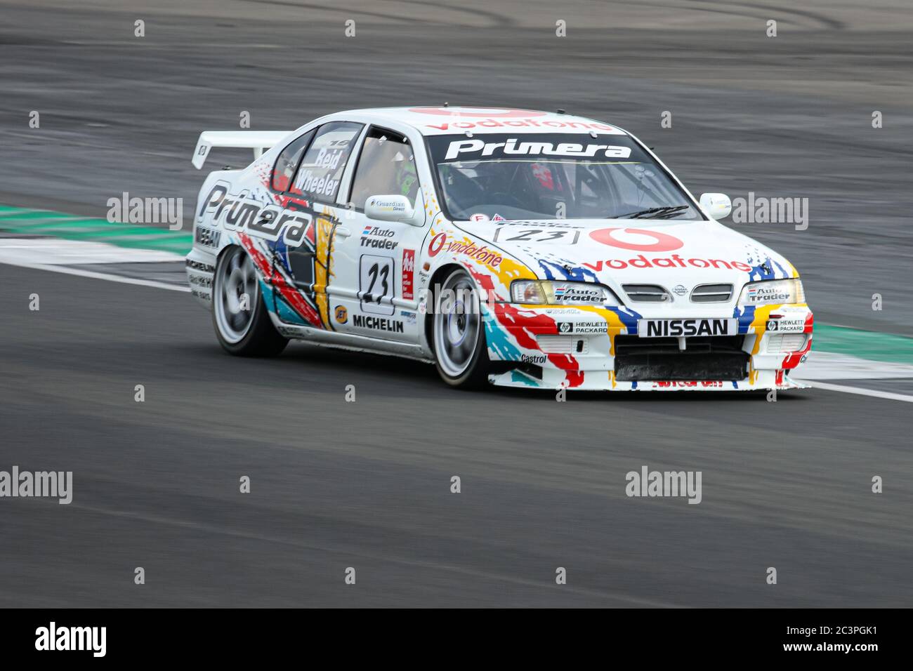 Silverstone Classic 2018 - Nissan Primera, Graeme Dodd, Super Tourenwagen. Stockfoto