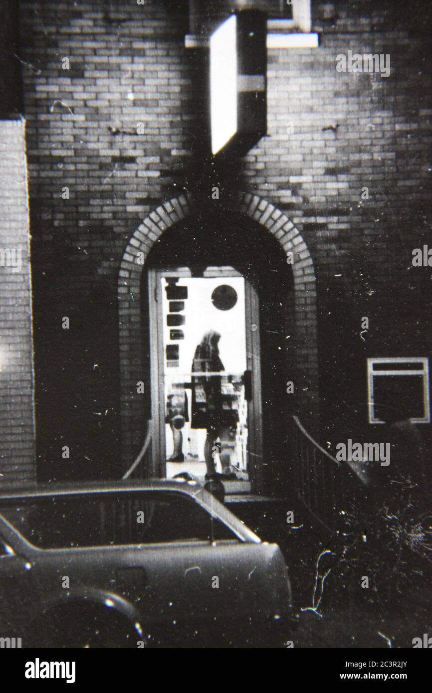 Weisses Haus Schwarze Tur Stockfotos Und Bilder Kaufen Alamy