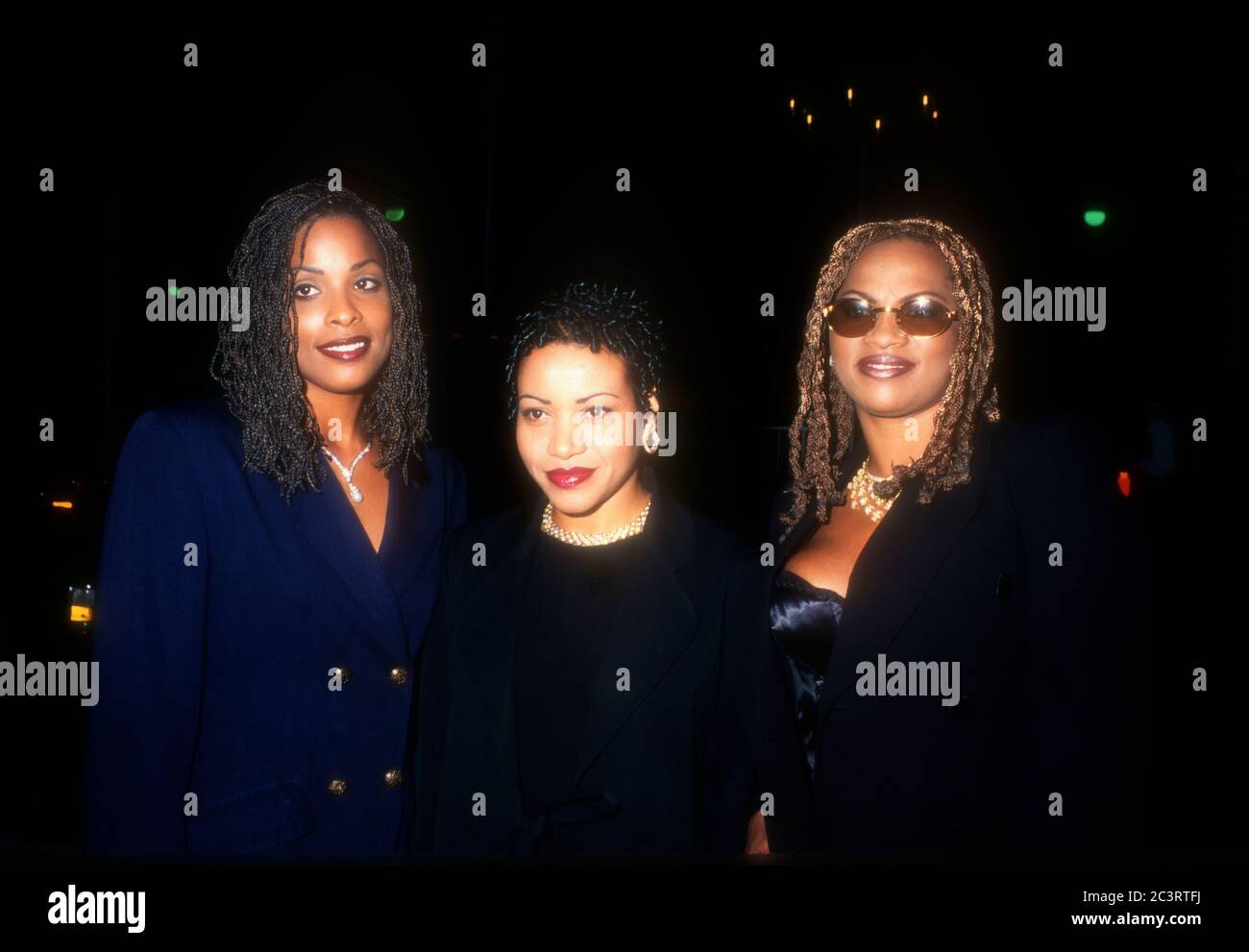 Los Angeles, Kalifornien, USA 1. November 1995 (L-R) Rapper/Musiker DJ Spinderella, Cheryl James und Sandra Denton von Salt N Pepa besuchen am 1. November 1995 die DVDs von 'That's Entertainment' in Los Angeles, Kalifornien, USA. Foto von Barry King/Alamy Stockfoto Stockfoto